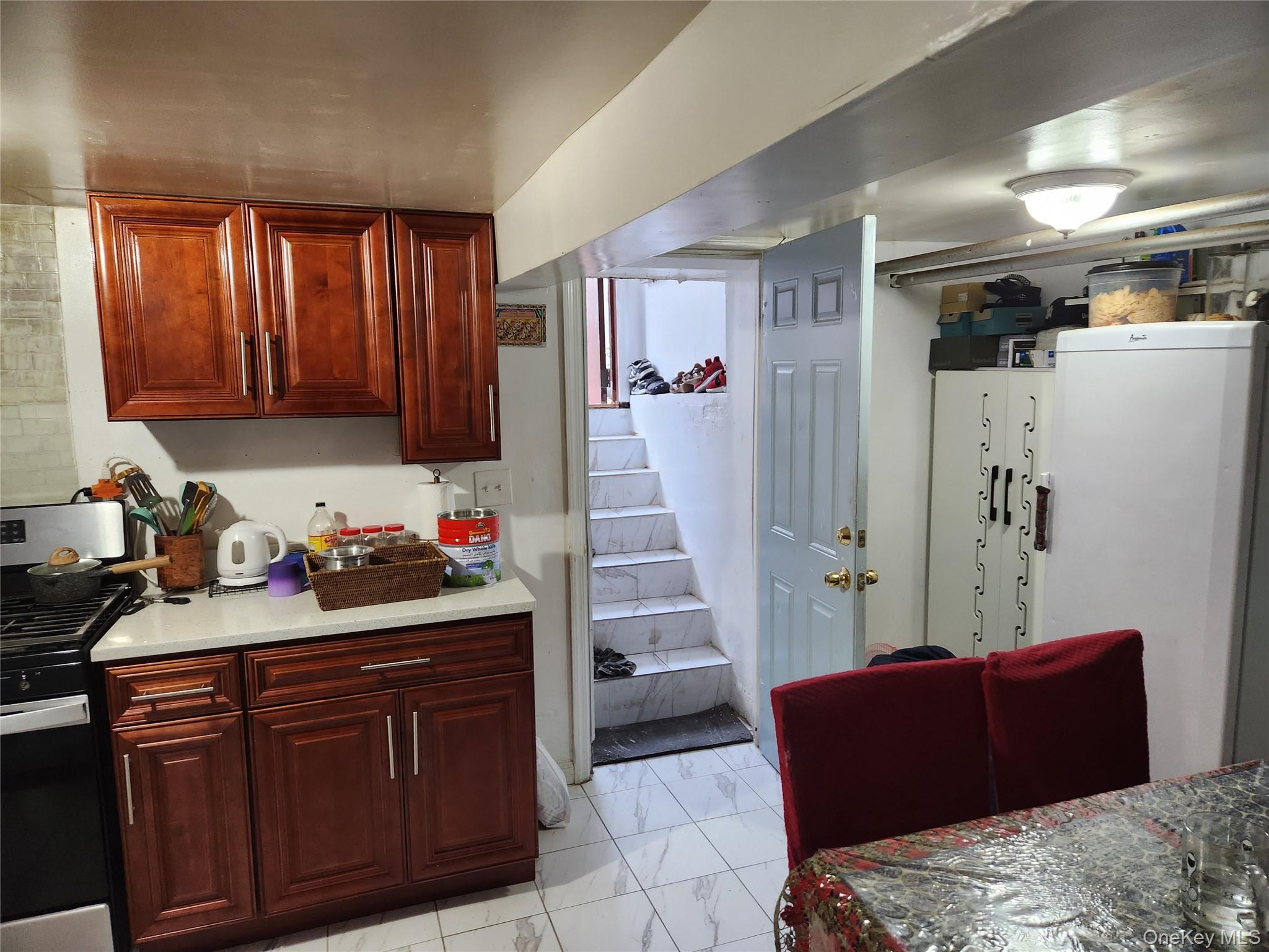 568 Drew Street – For Sale photo 6