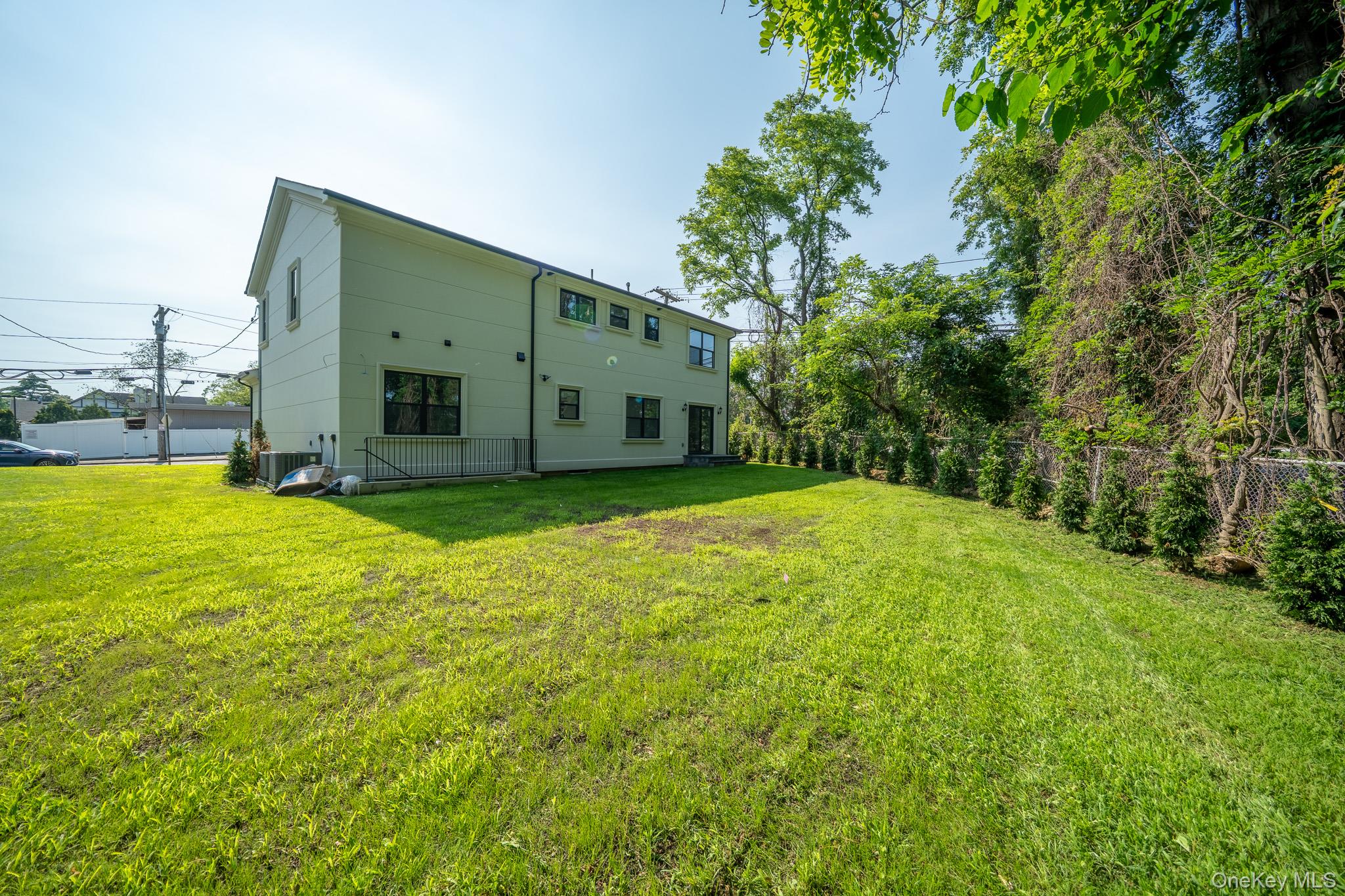 770 Cedar Street – For Sale photo 35