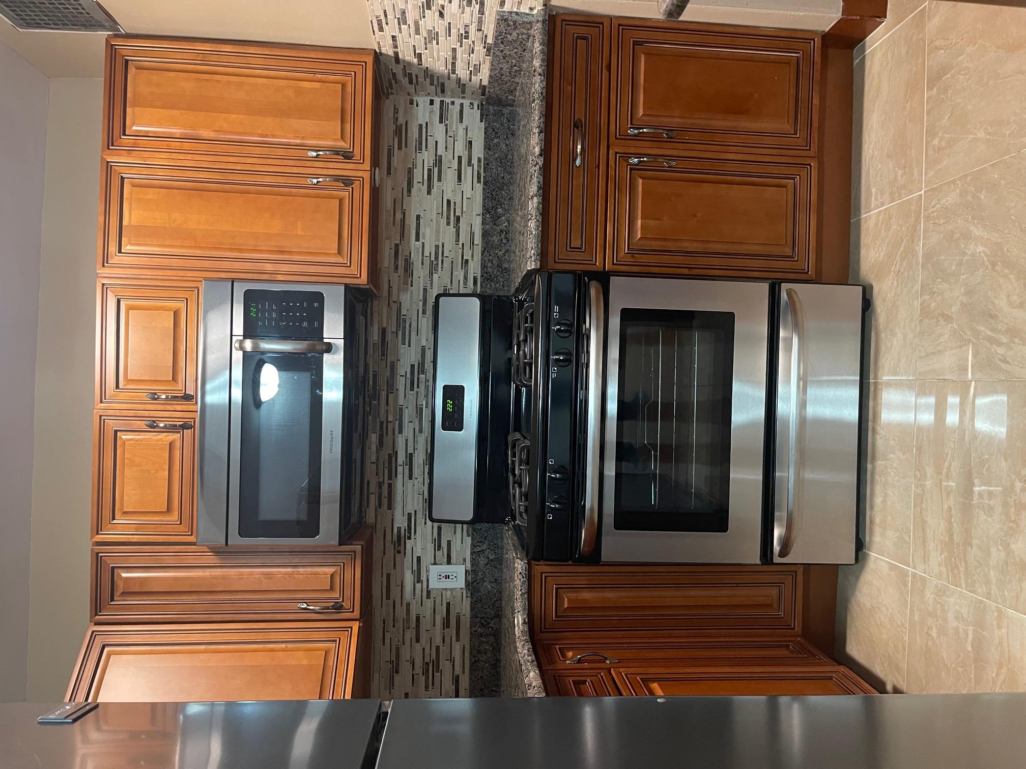 16010 89th Avenue, Unit 15H photo 8