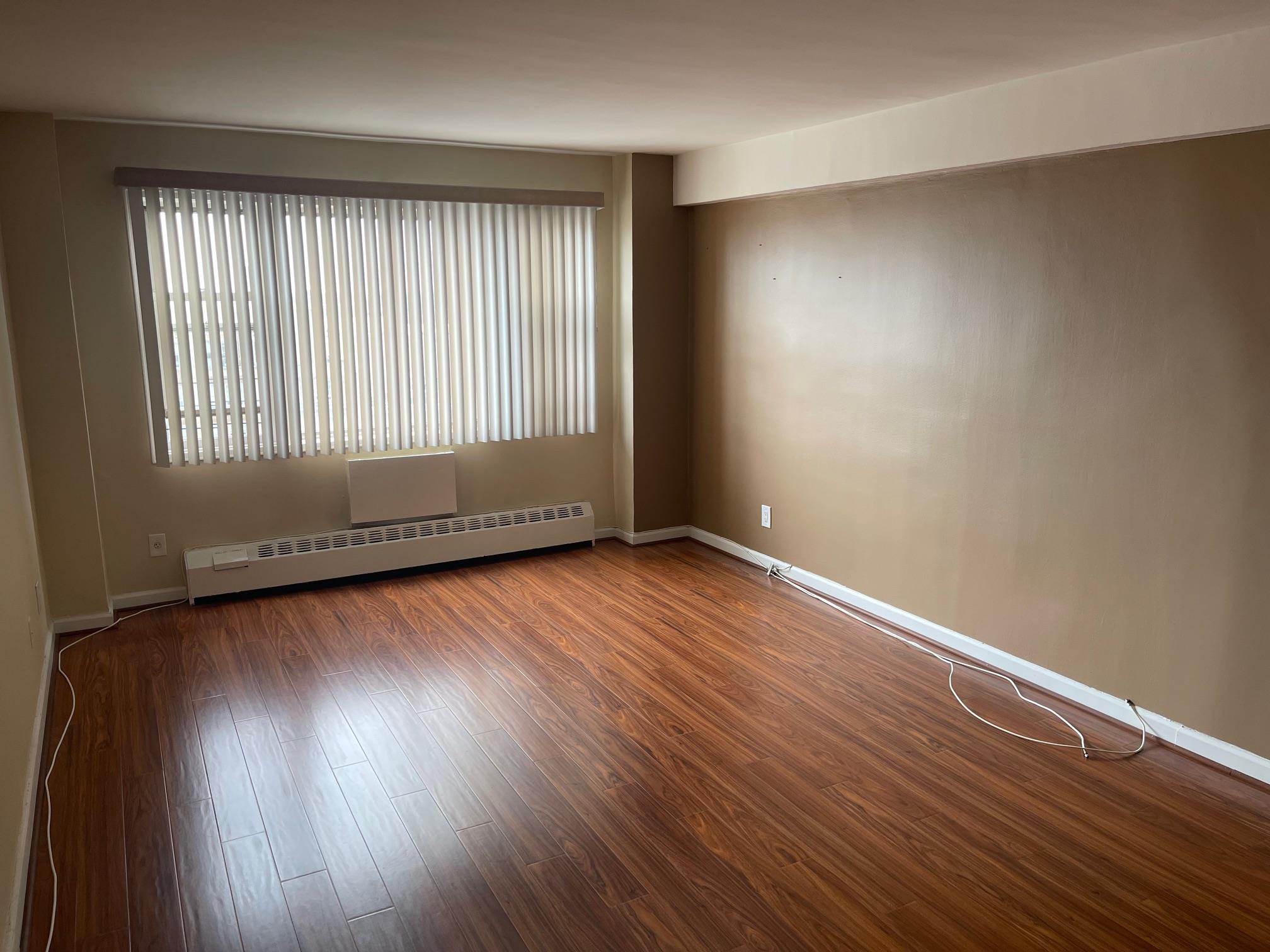 16010 89th Avenue, Unit 15H photo 5
