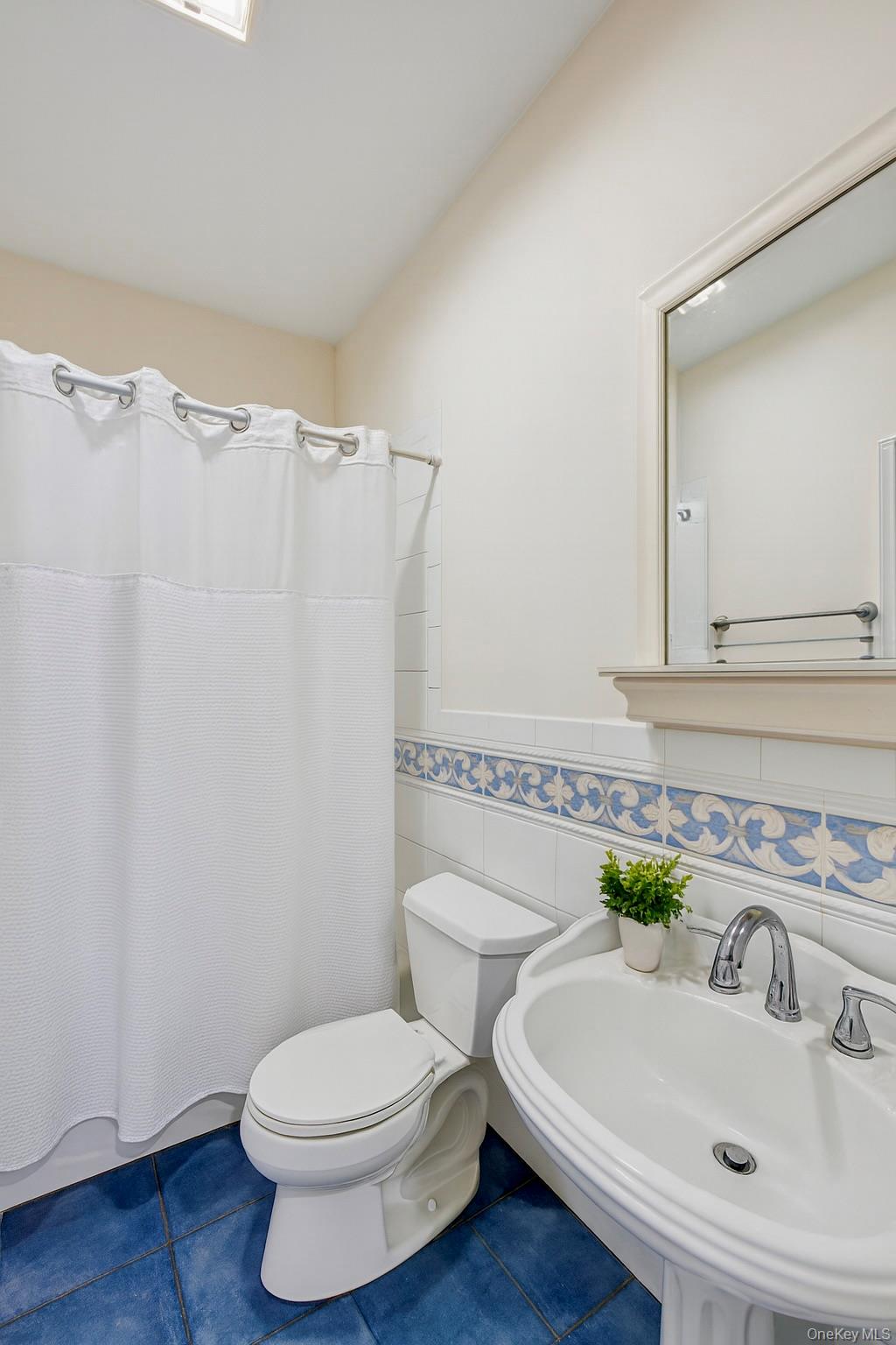 12 Laila Lane – For Sale photo 33