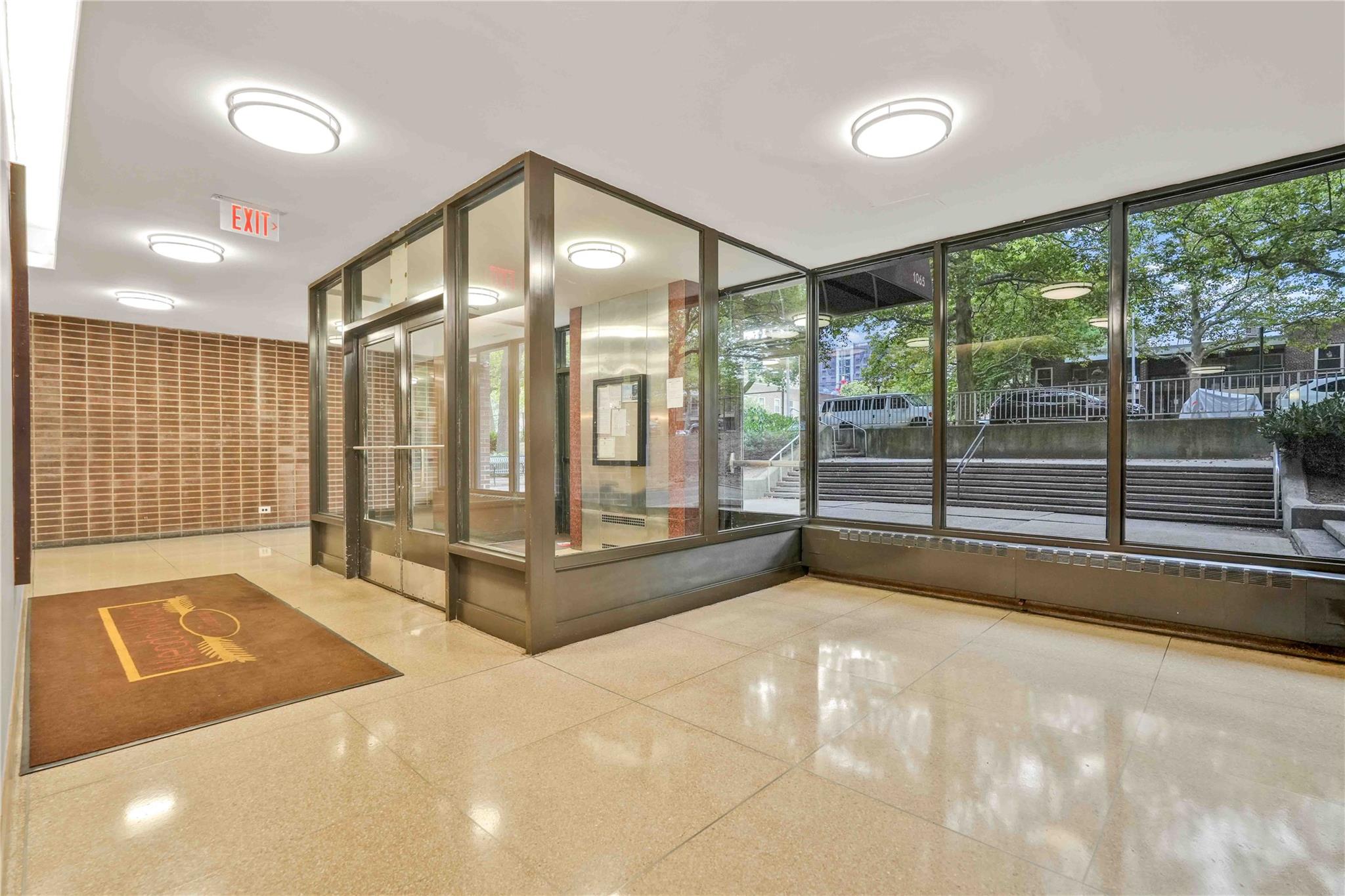 1065 Vermont Street, Unit 4F photo 4