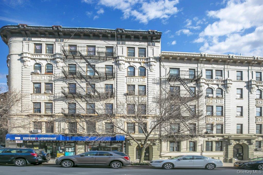 33 Convent Avenue, Unit 23