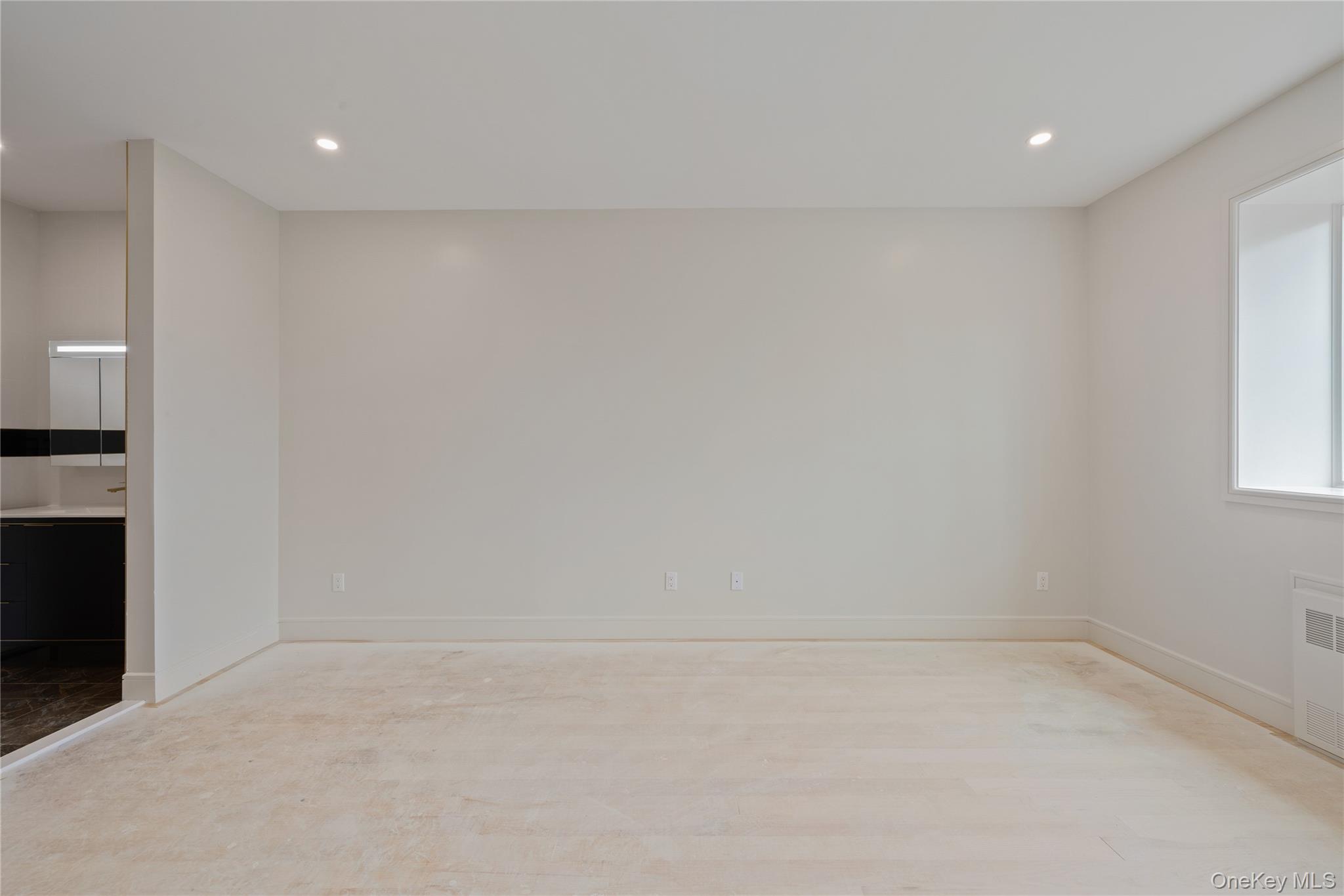 15 Ridge Avenue, Unit 204 photo 36