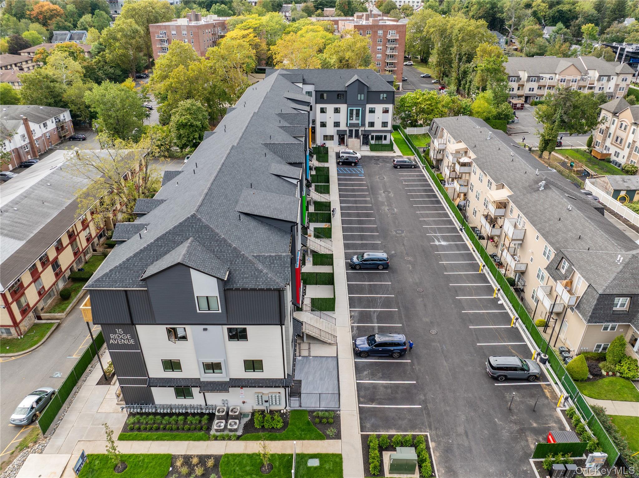 15 Ridge Avenue, Unit 204 photo 4