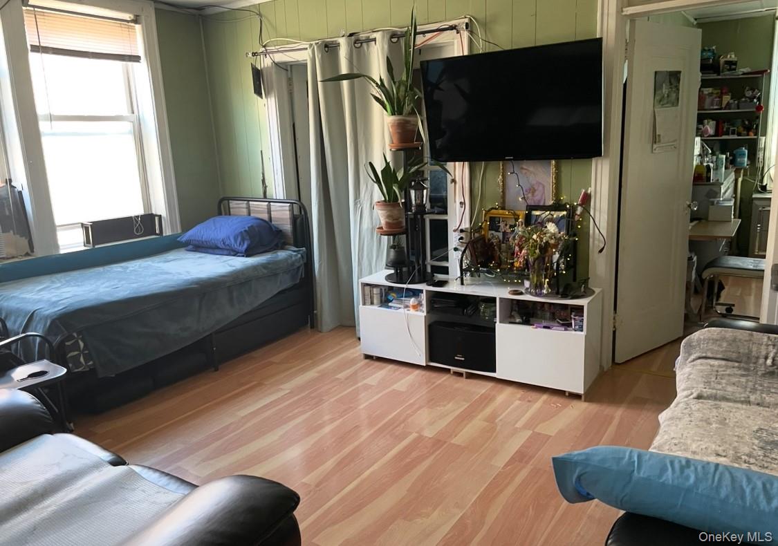 39-17 65 Pl – For Sale photo 20