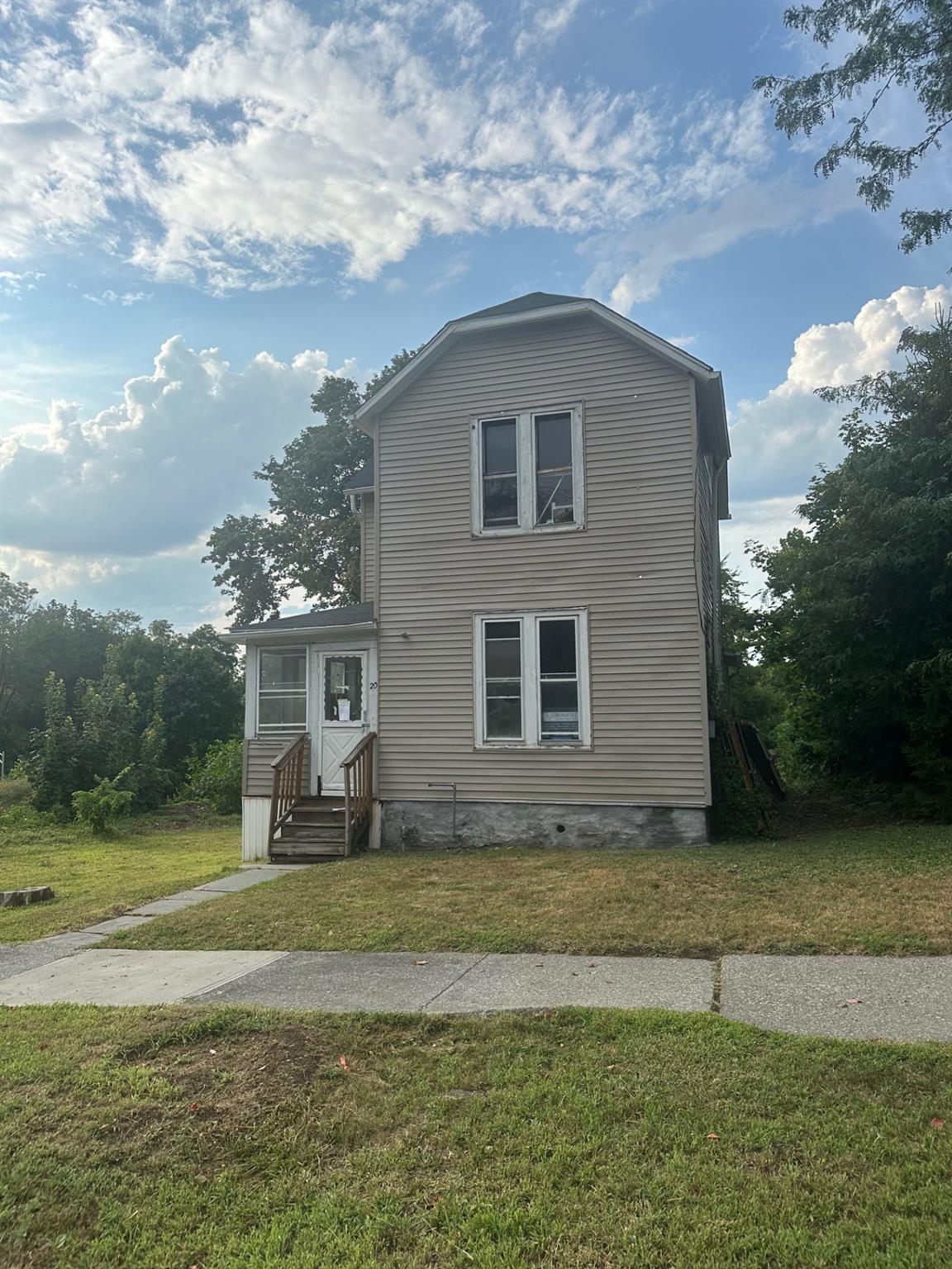 20 Columbia Street – For Sale photo 4