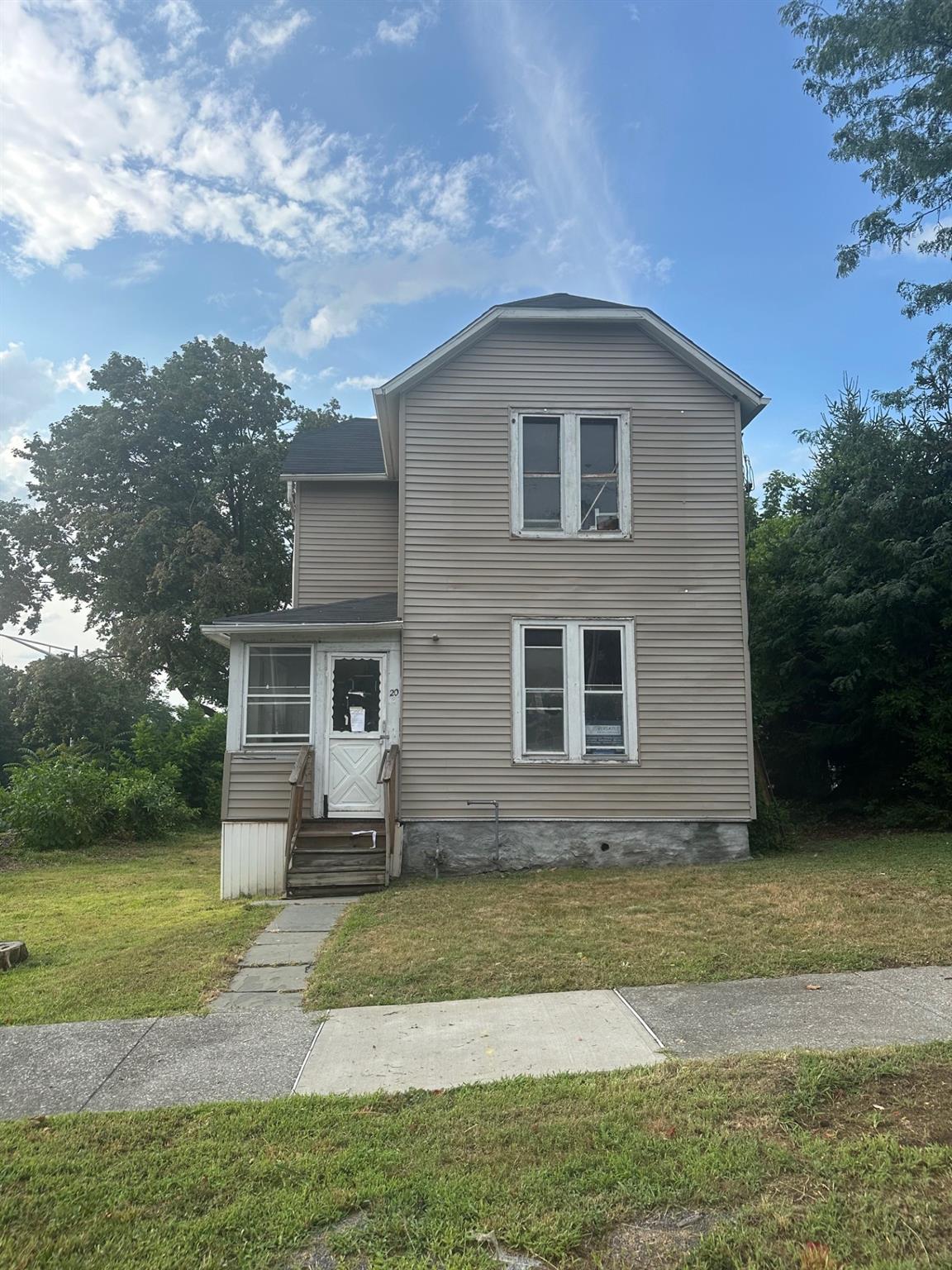 20 Columbia Street – For Sale photo 3