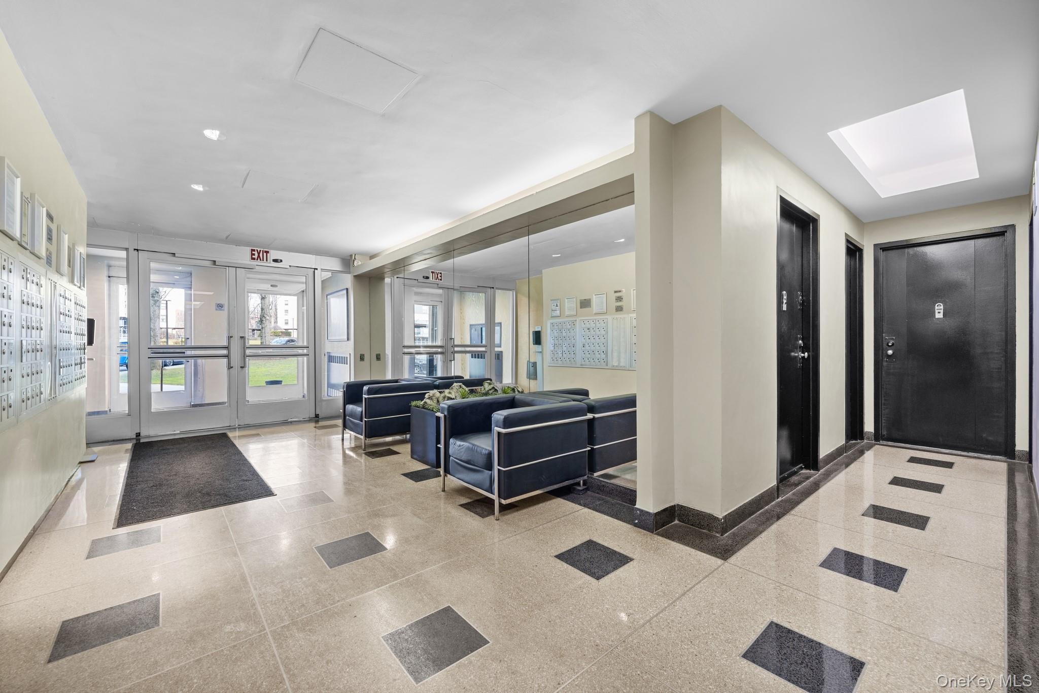 4 Fordham Hill Oval, Unit 9E photo 13