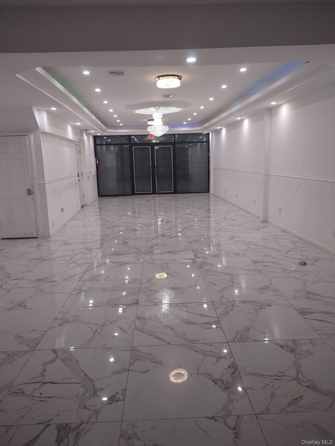 214-47 Jamaica Avenue – For Sale photo 5