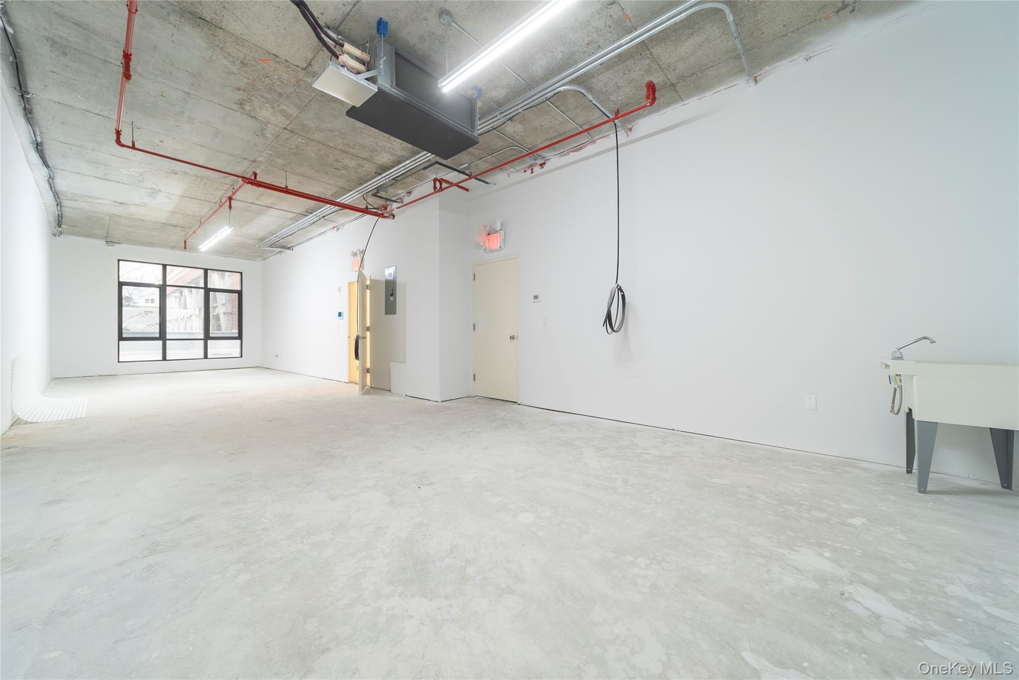 124-28 Queens Boulevard, Unit 2D photo 2