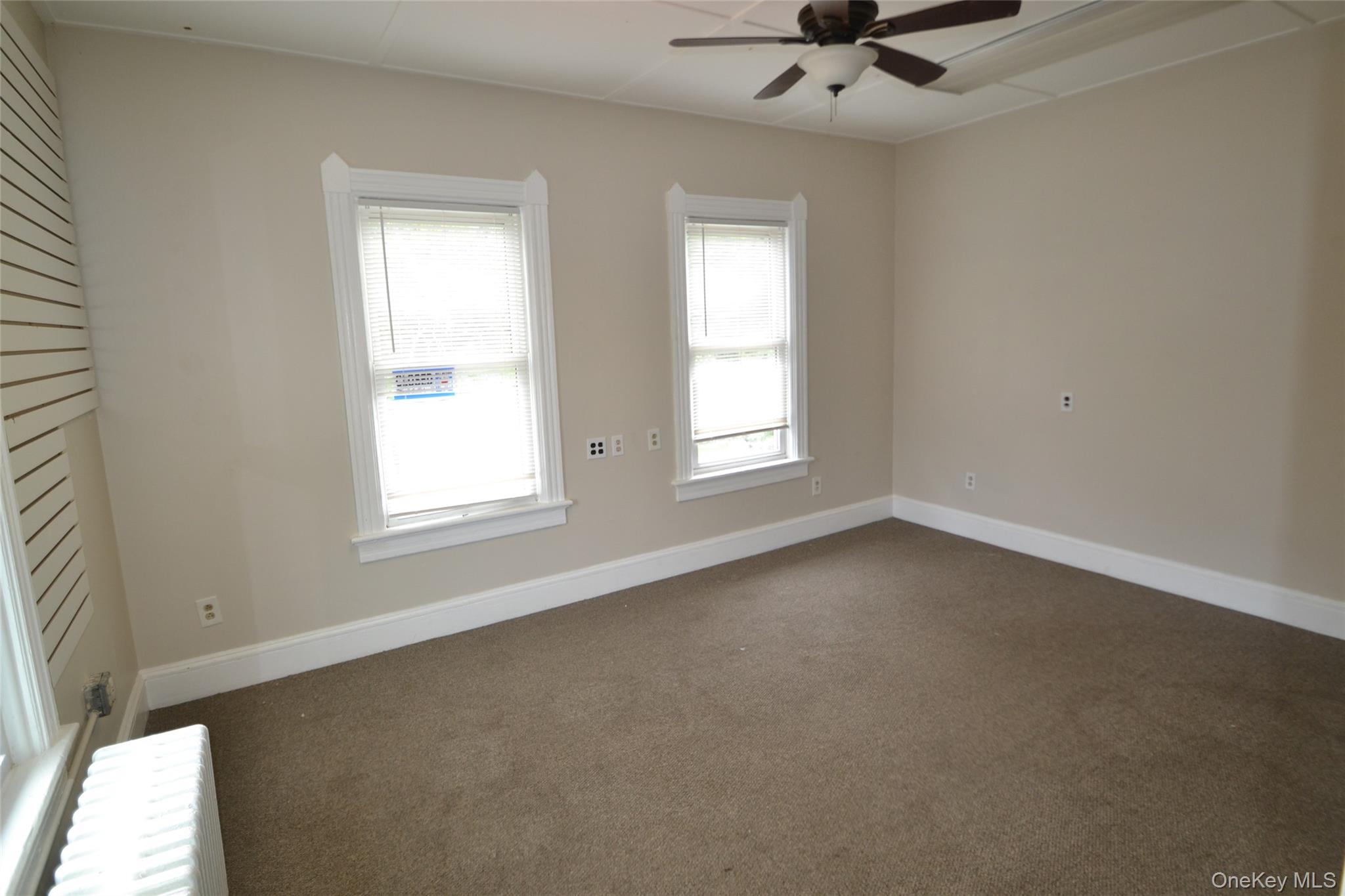 282 S Broadway – For Sale photo 3