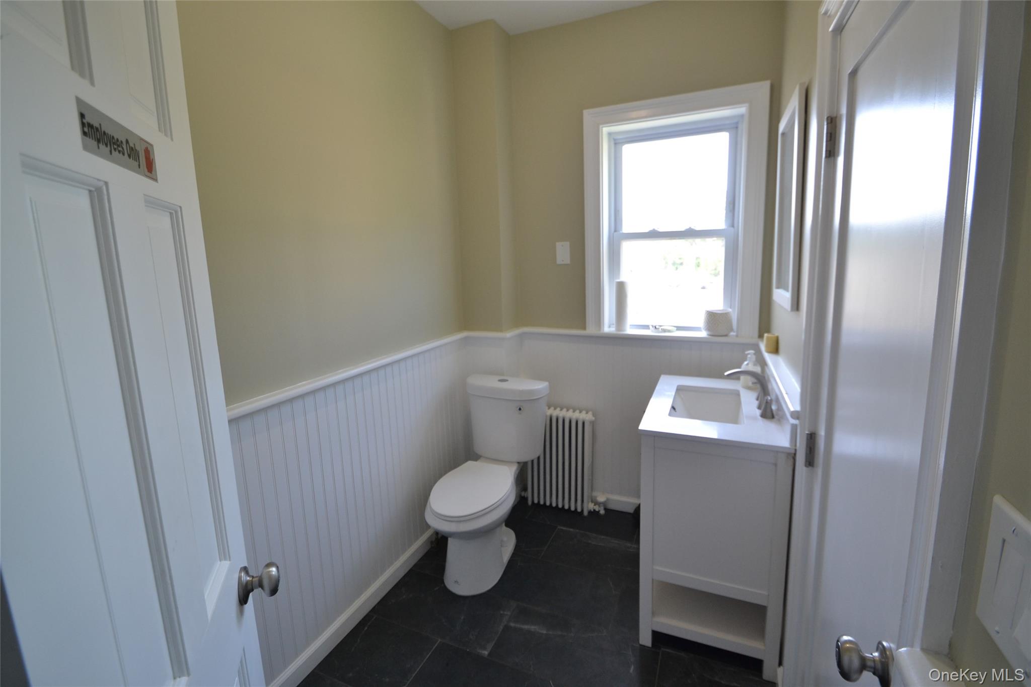282 S Broadway – For Sale photo 28