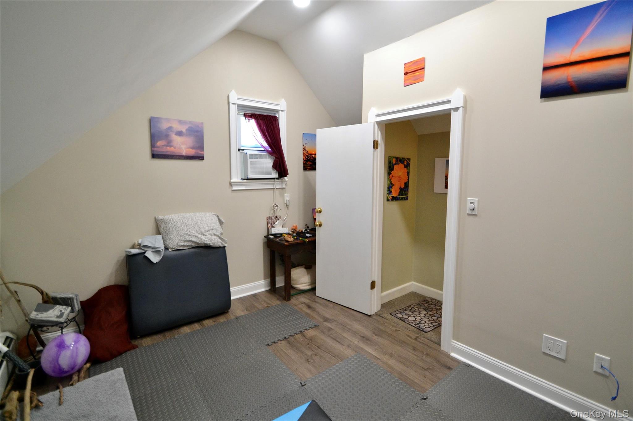 282 S Broadway – For Sale photo 15