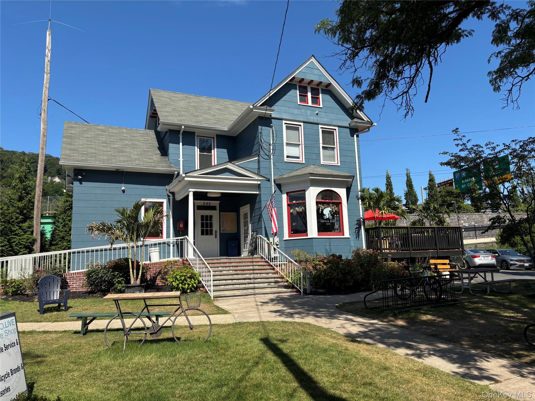 282 S Broadway – For Sale
