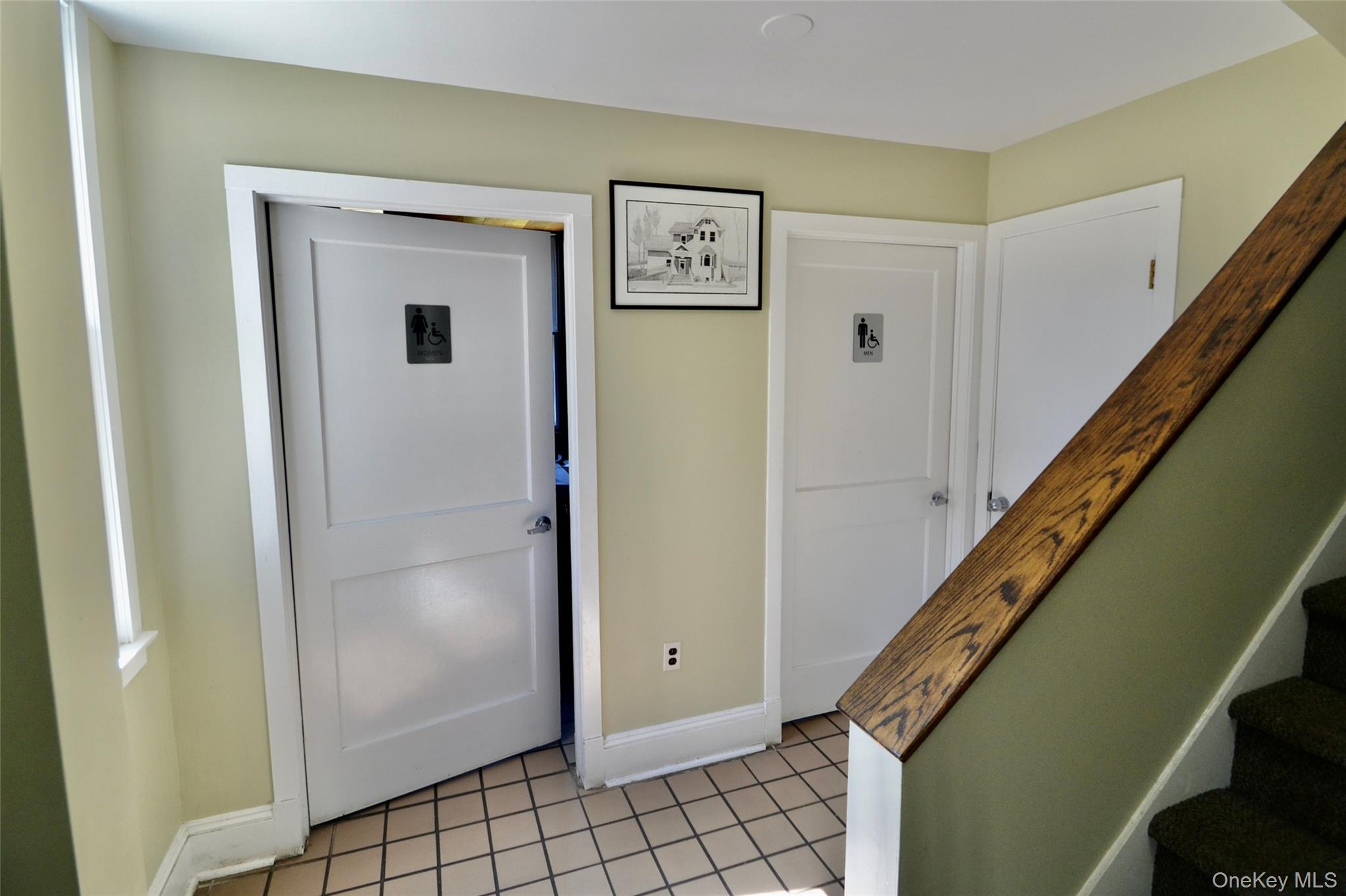 282 S Broadway – For Sale photo 16