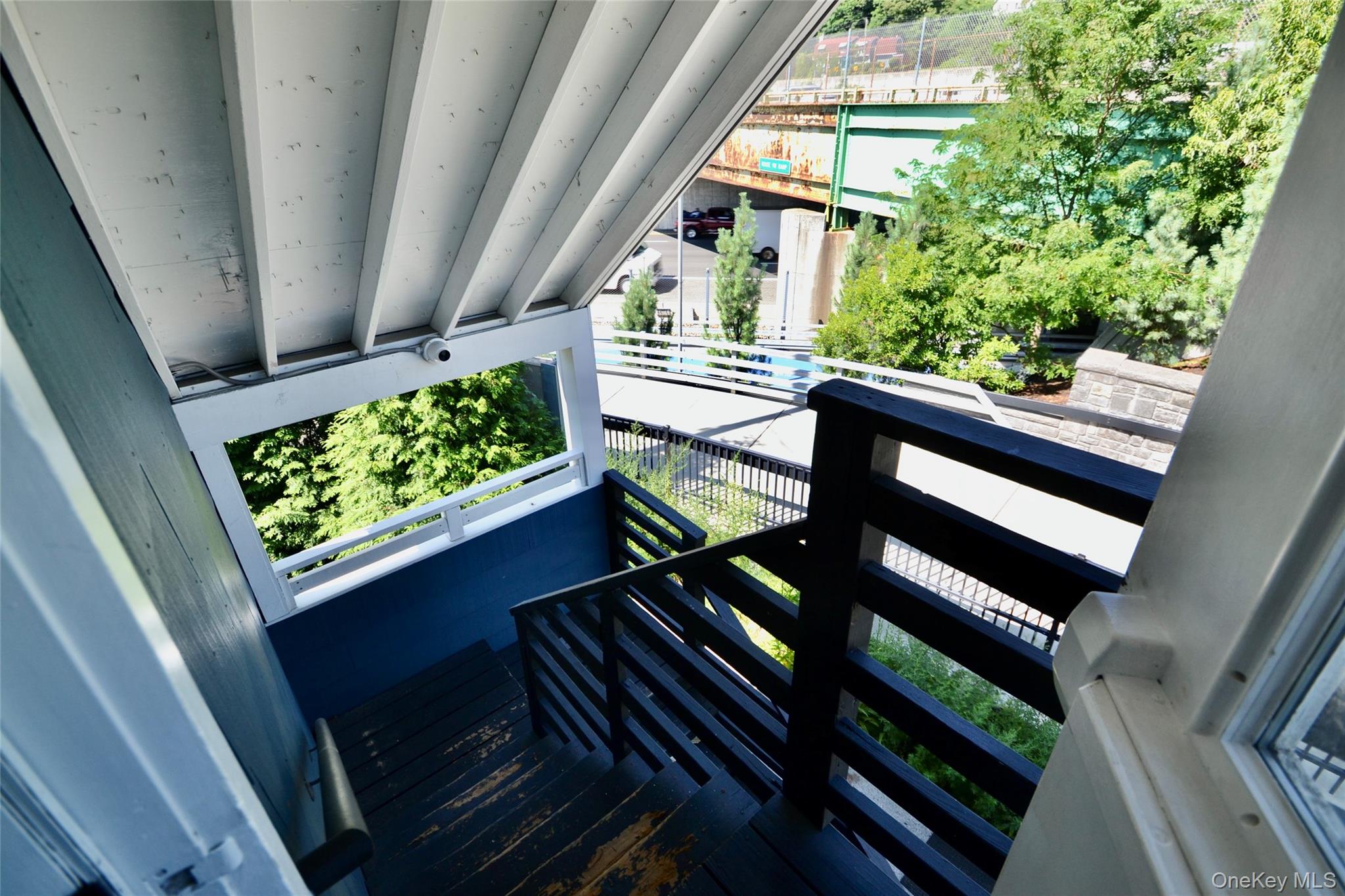 282 S Broadway – For Sale photo 22