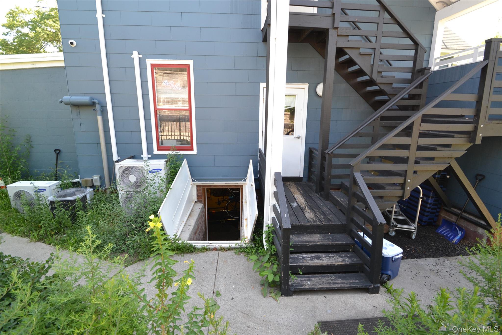 282 S Broadway – For Sale photo 30