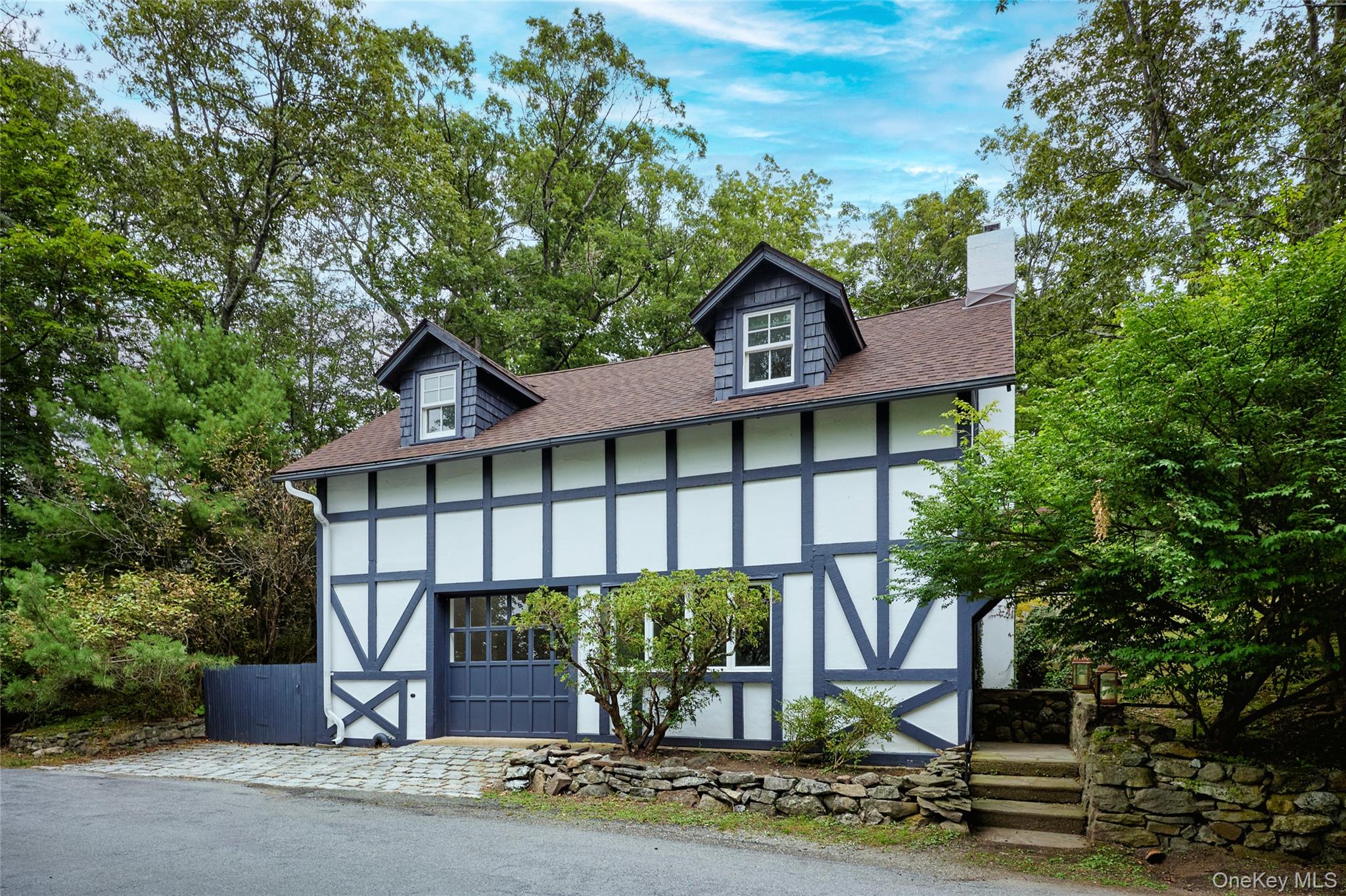 93 Circuit Road – For Sale