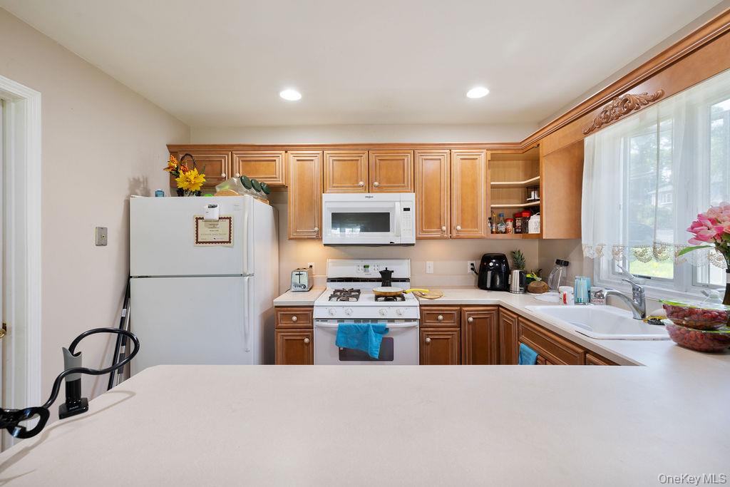 30 Chestnut St, , NY Street – For Sale photo 2