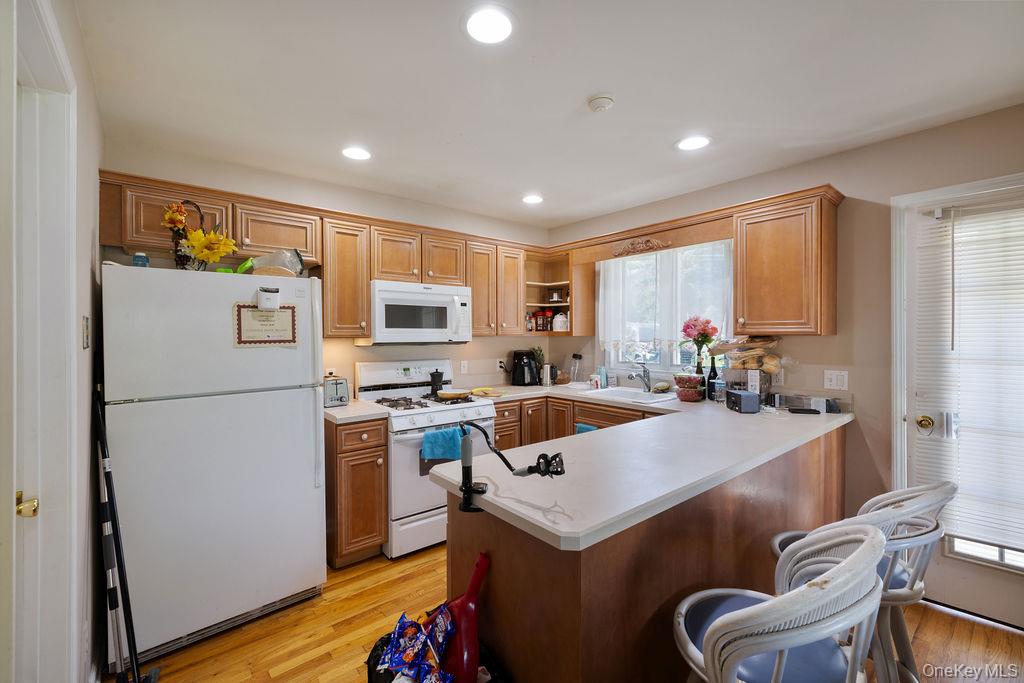 30 Chestnut St, , NY Street – For Sale photo 3