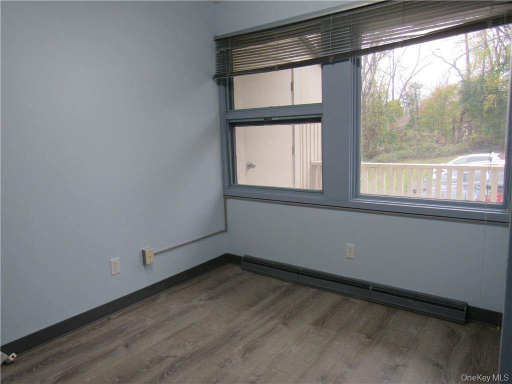 1983 Crompond Road, Unit 201 photo 23