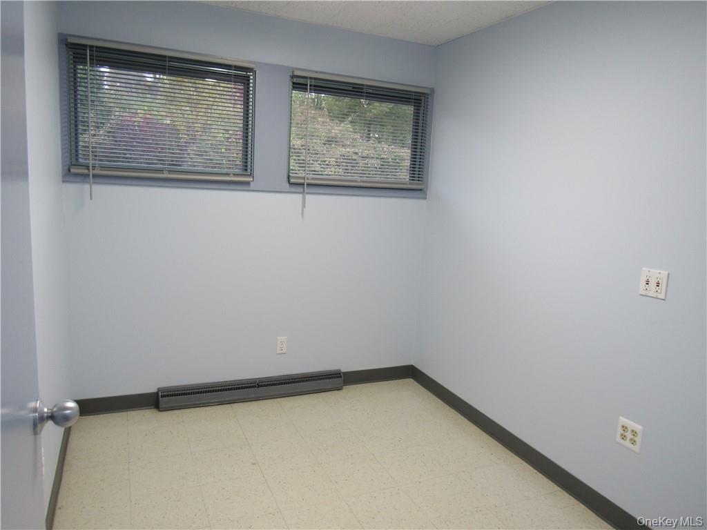 1983 Crompond Road, Unit 201 photo 21
