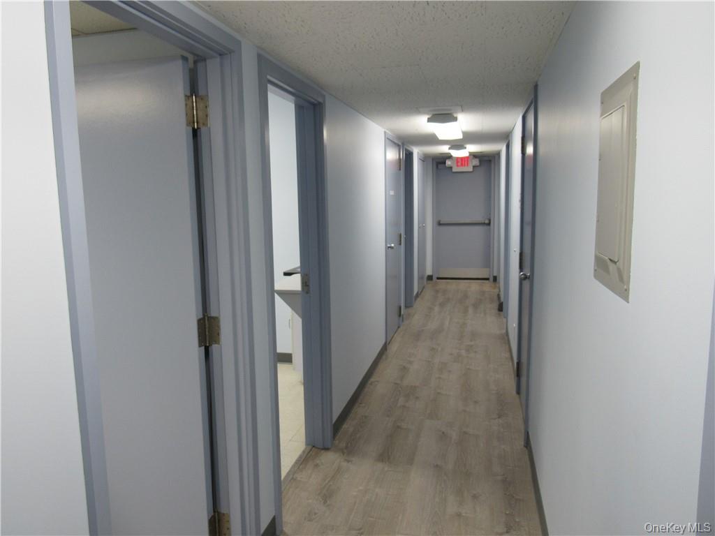 1983 Crompond Road, Unit 201 photo 12