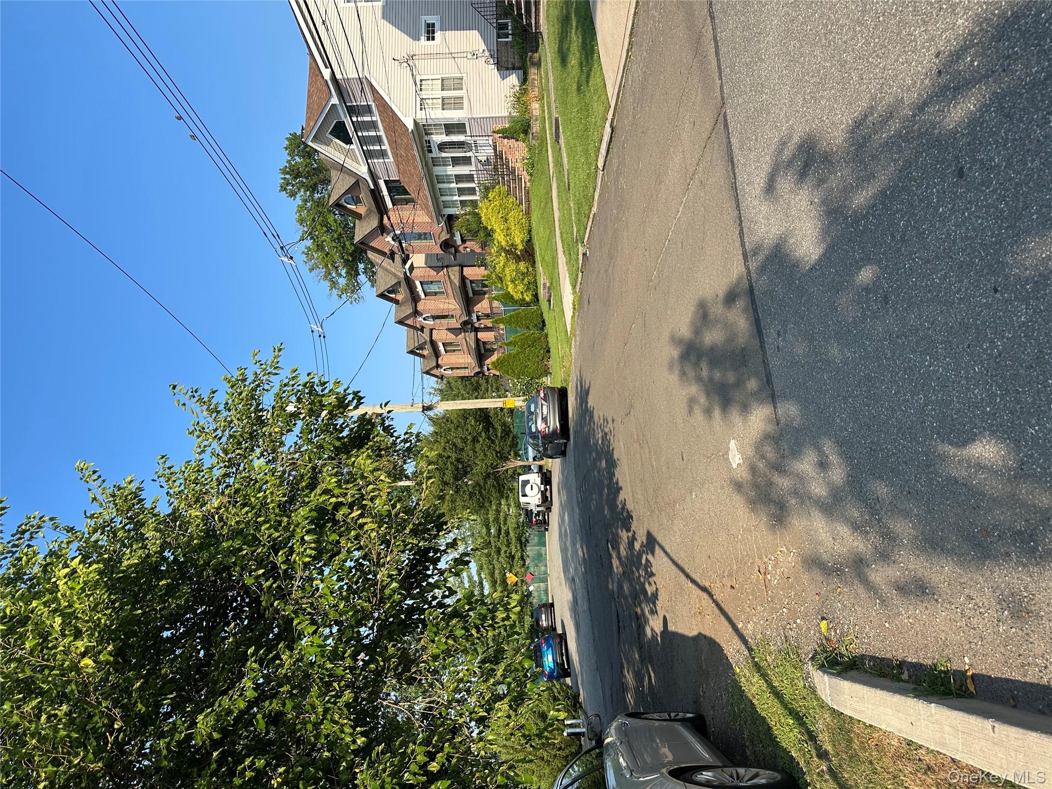 52 Pleasant Street – For Sale