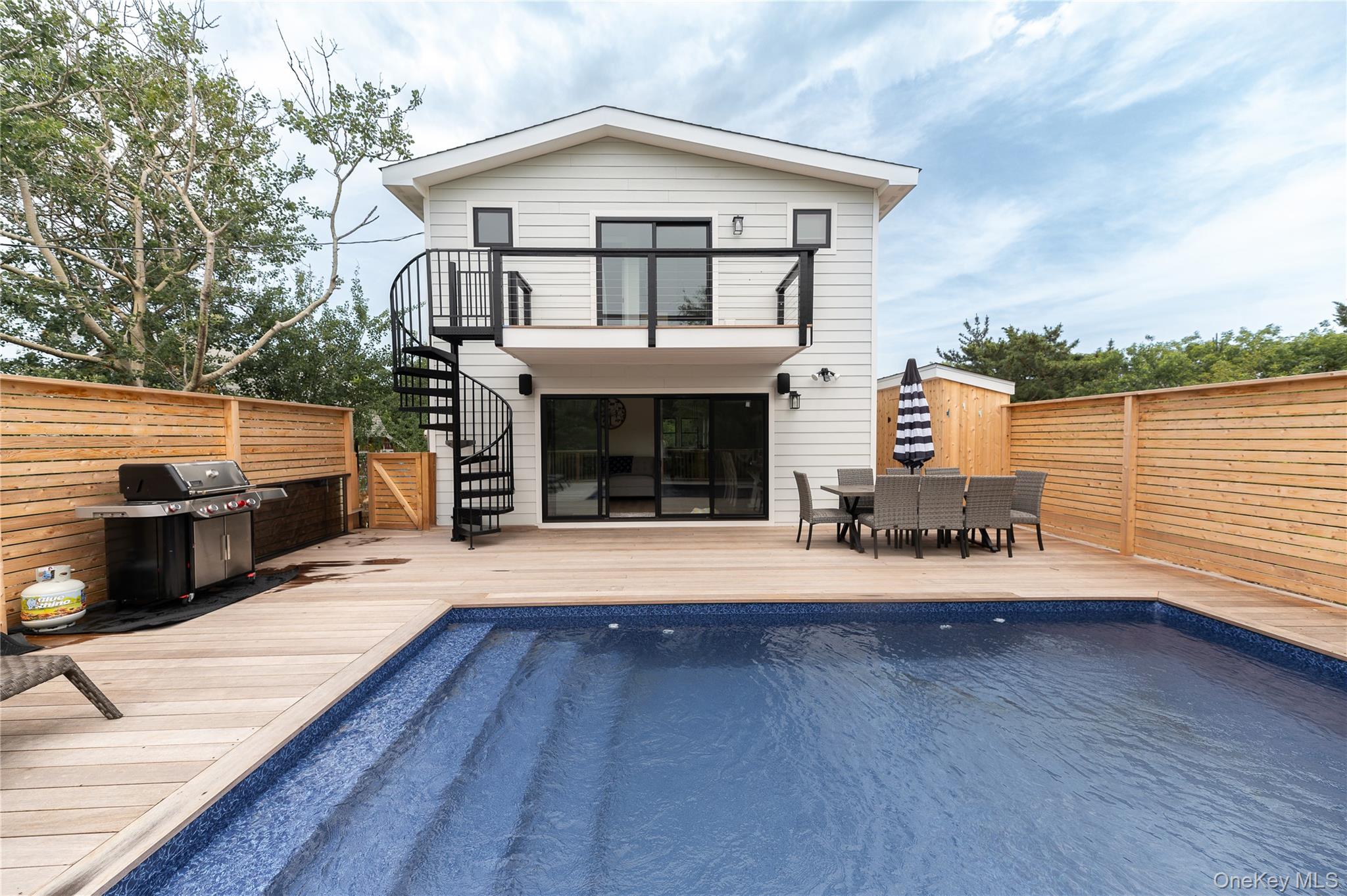 108 Ocean Road – For Sale photo 2