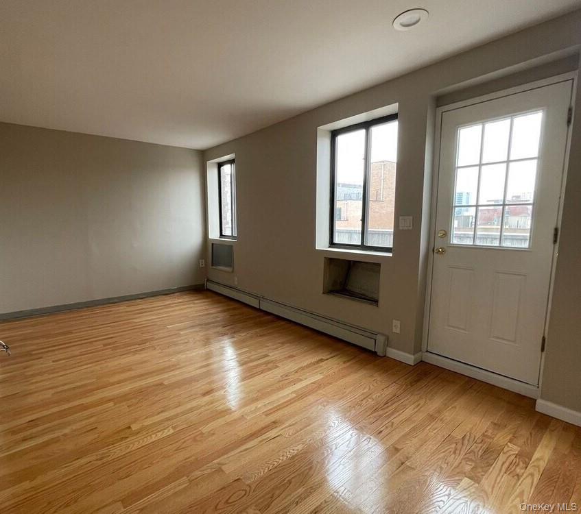 132-25 Pople Avenue – For Sale photo 3