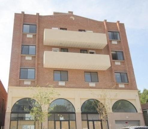 132-25 Pople Avenue – For Sale