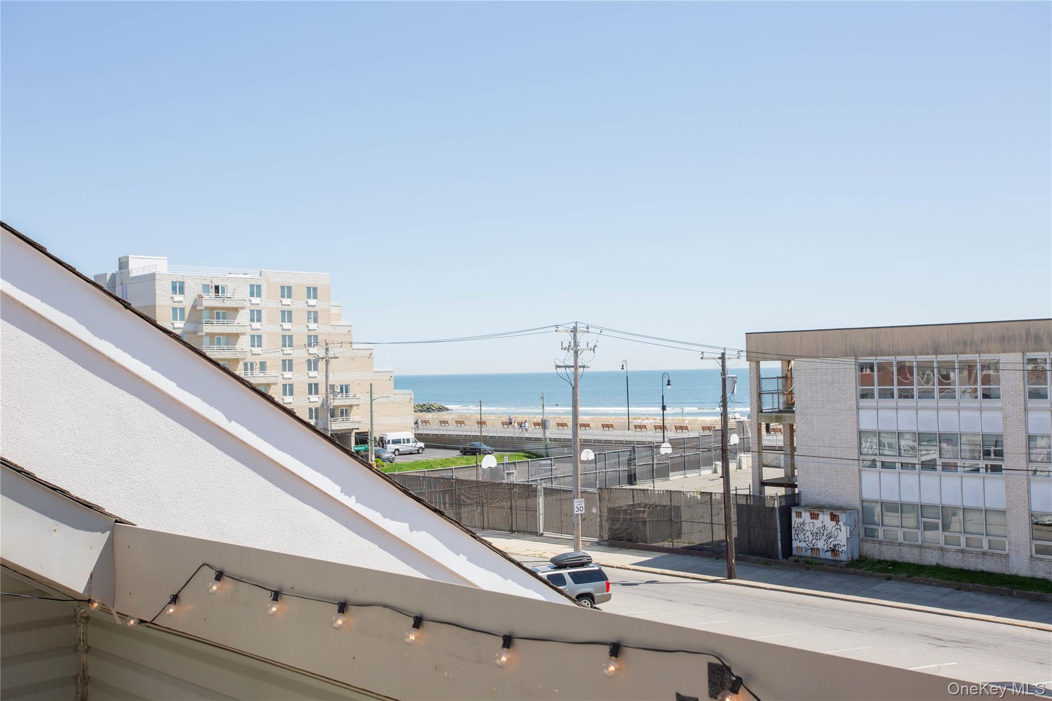 521 W Broadway, Unit B photo 24