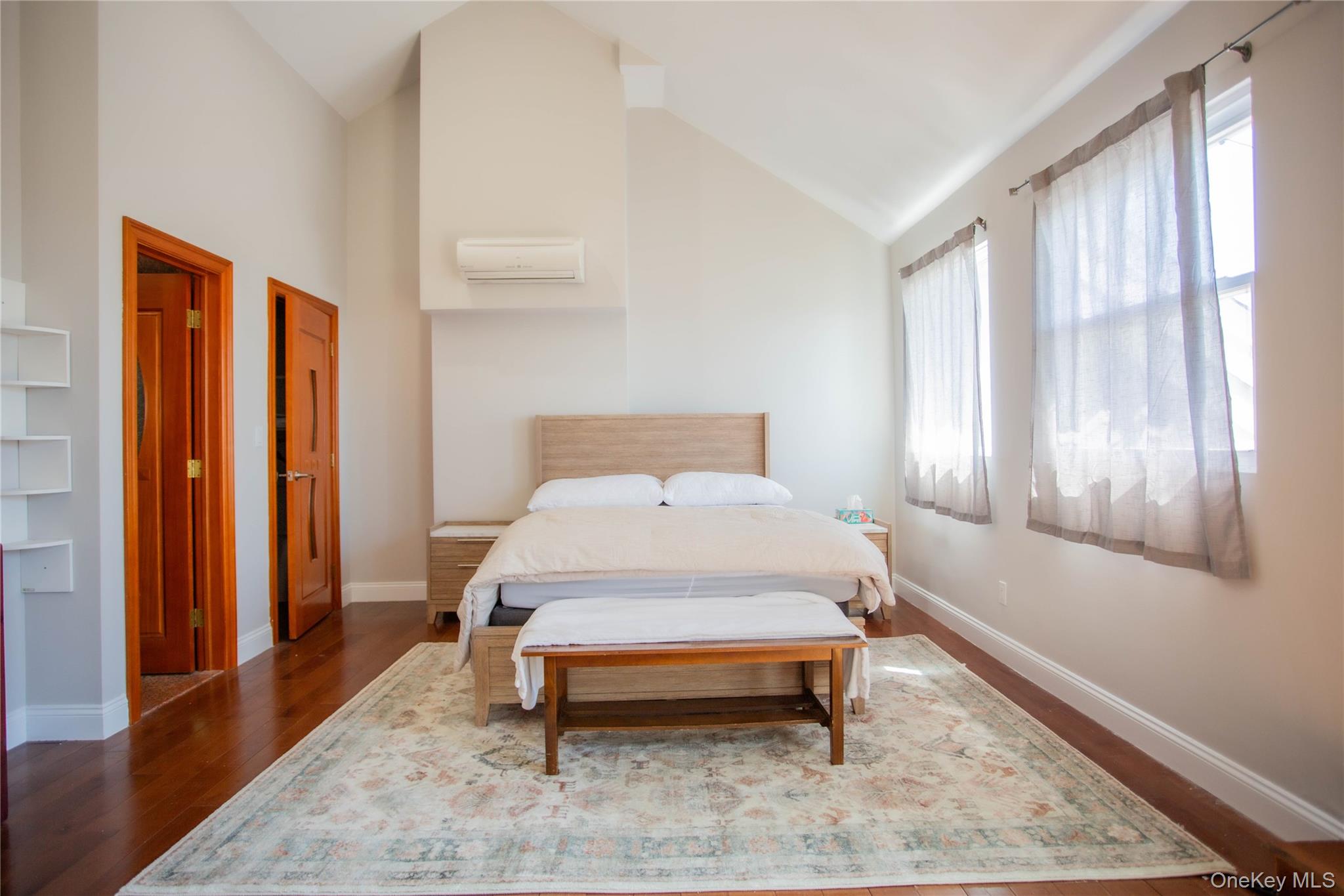 521 W Broadway, Unit B photo 18