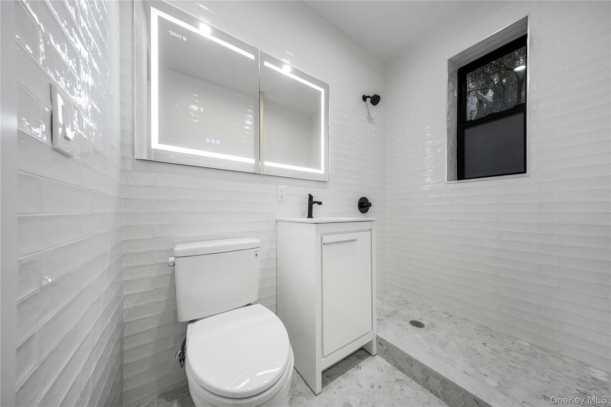 31-14 Crescent Street, Unit 5B photo 5