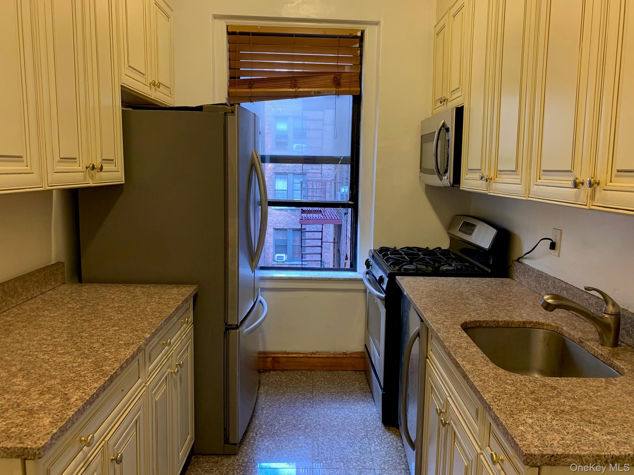 4333 48th Street, Unit 3C
