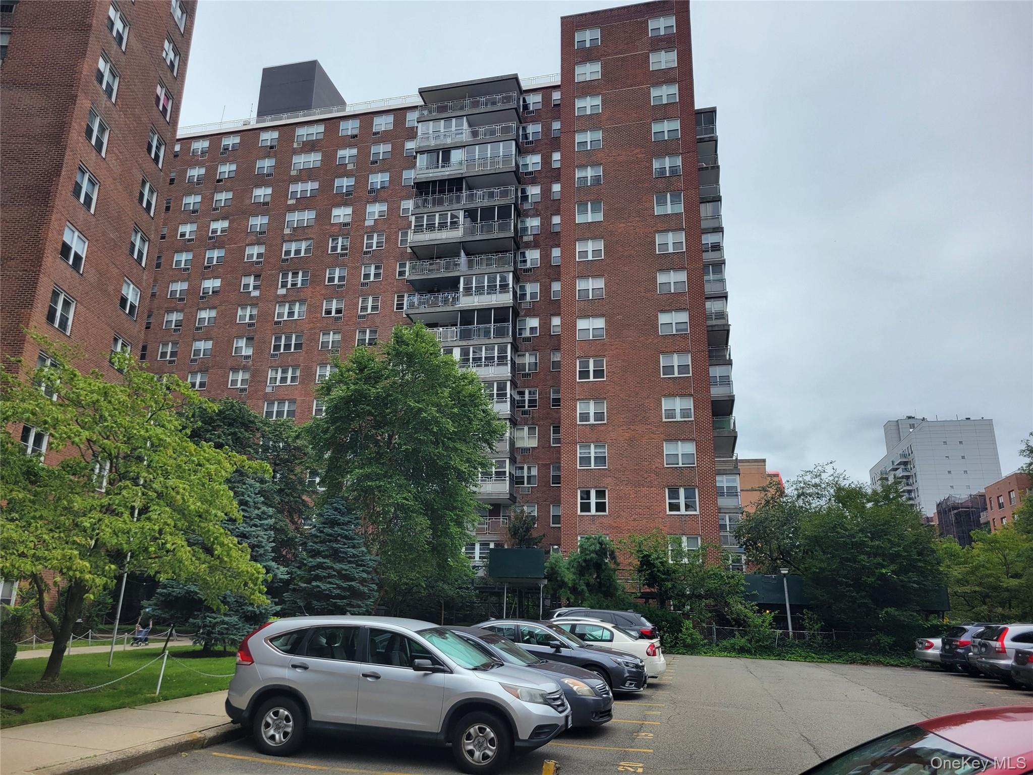 138-10 Franklin Avenue, Unit 5H