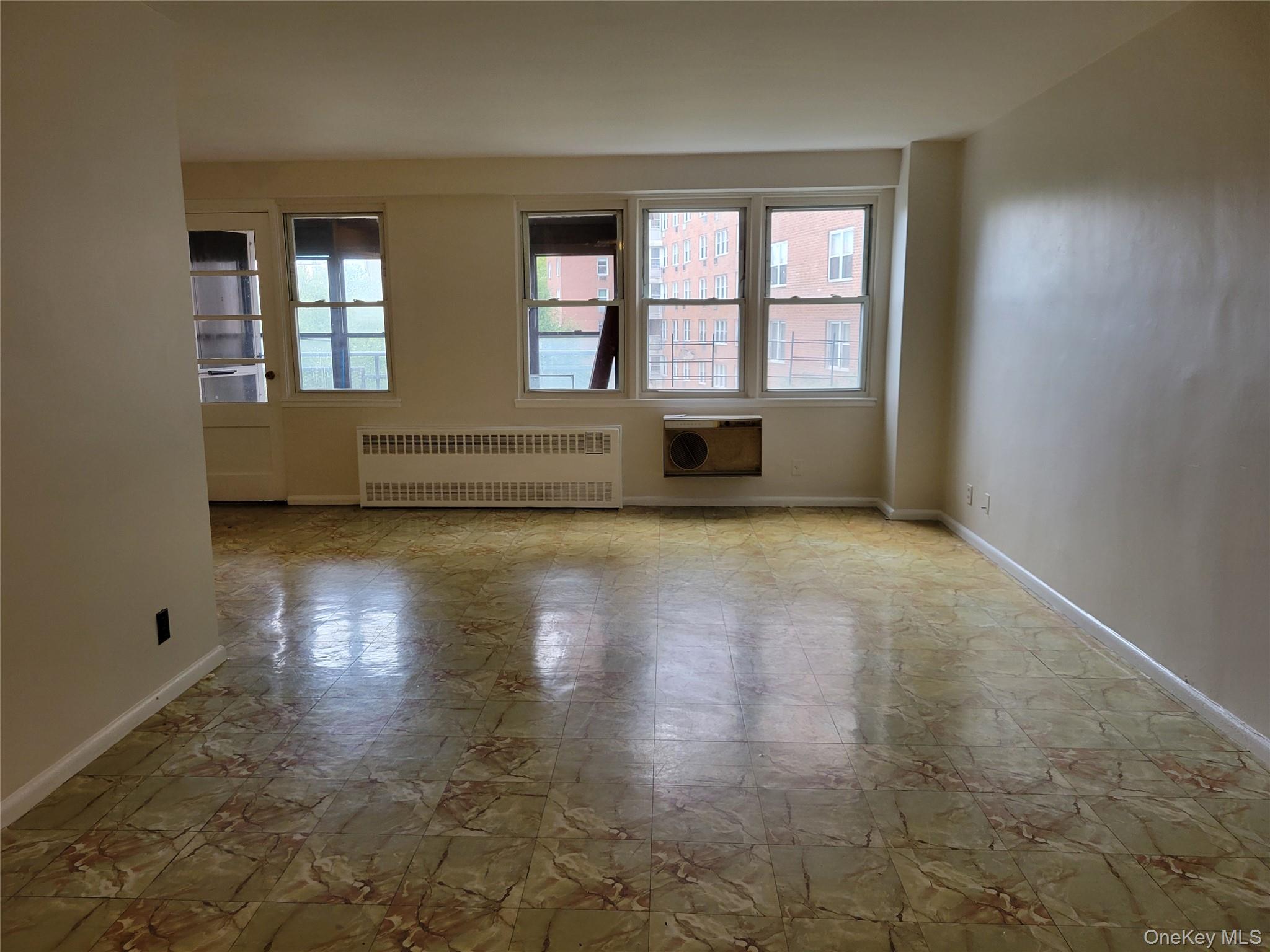 138-10 Franklin Avenue, Unit 5H photo 2