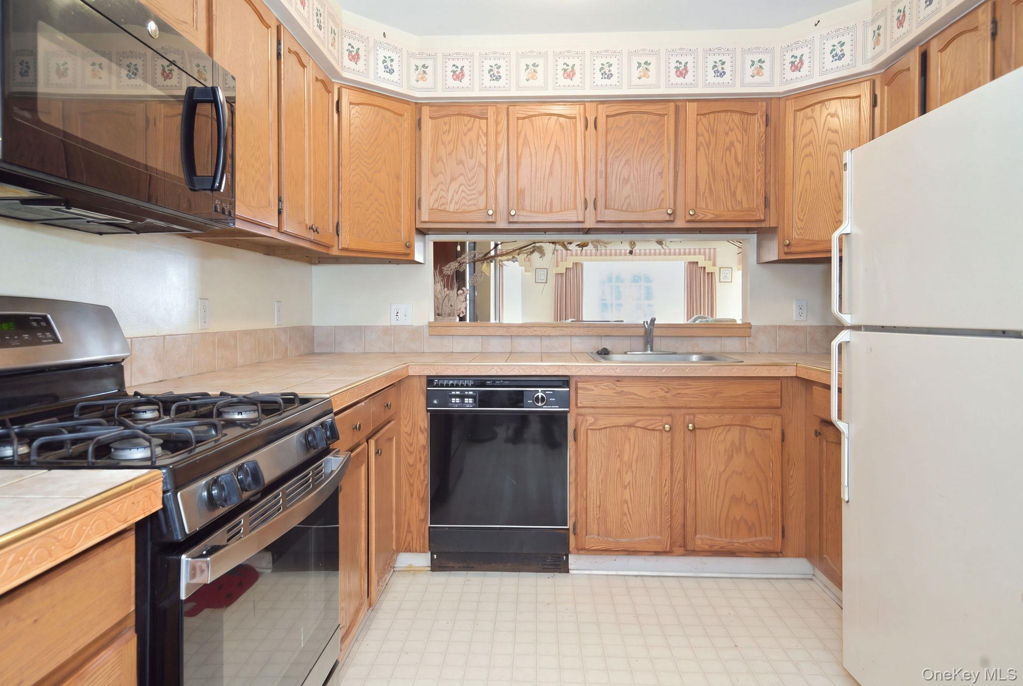 12 Soundview Street – For Sale photo 9