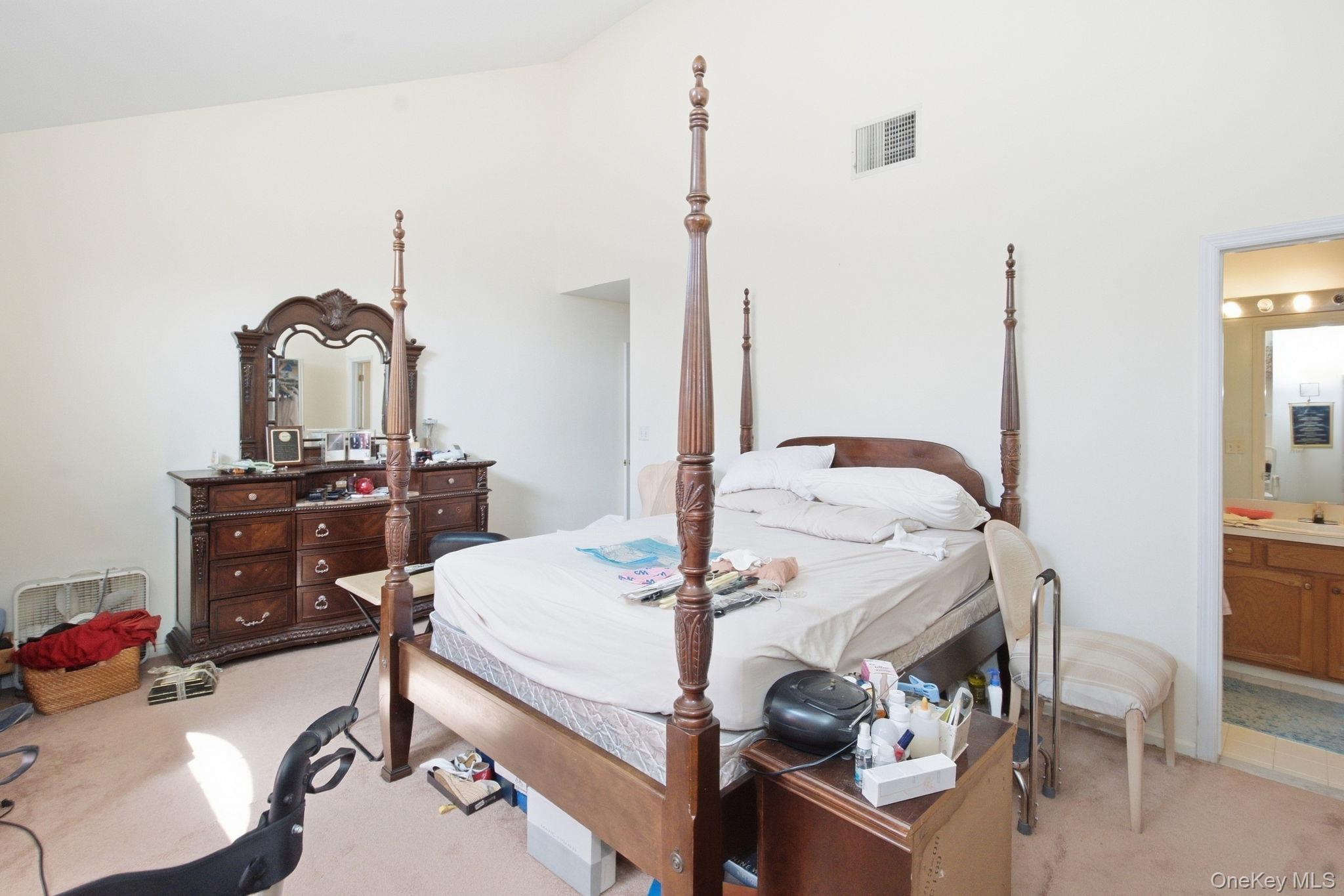 12 Soundview Street – For Sale photo 16