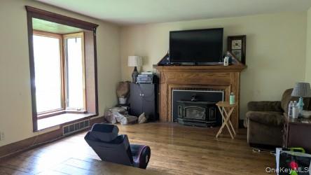 22 Old Mill Road – For Sale photo 8
