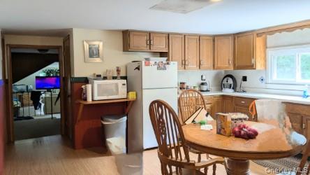 22 Old Mill Road – For Sale photo 14
