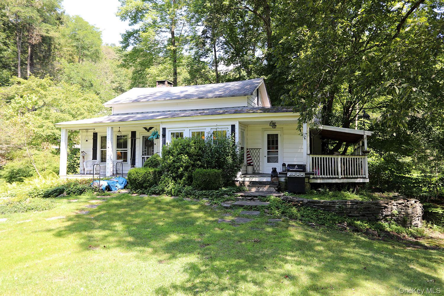 66 Raspberry Park Road – For Sale