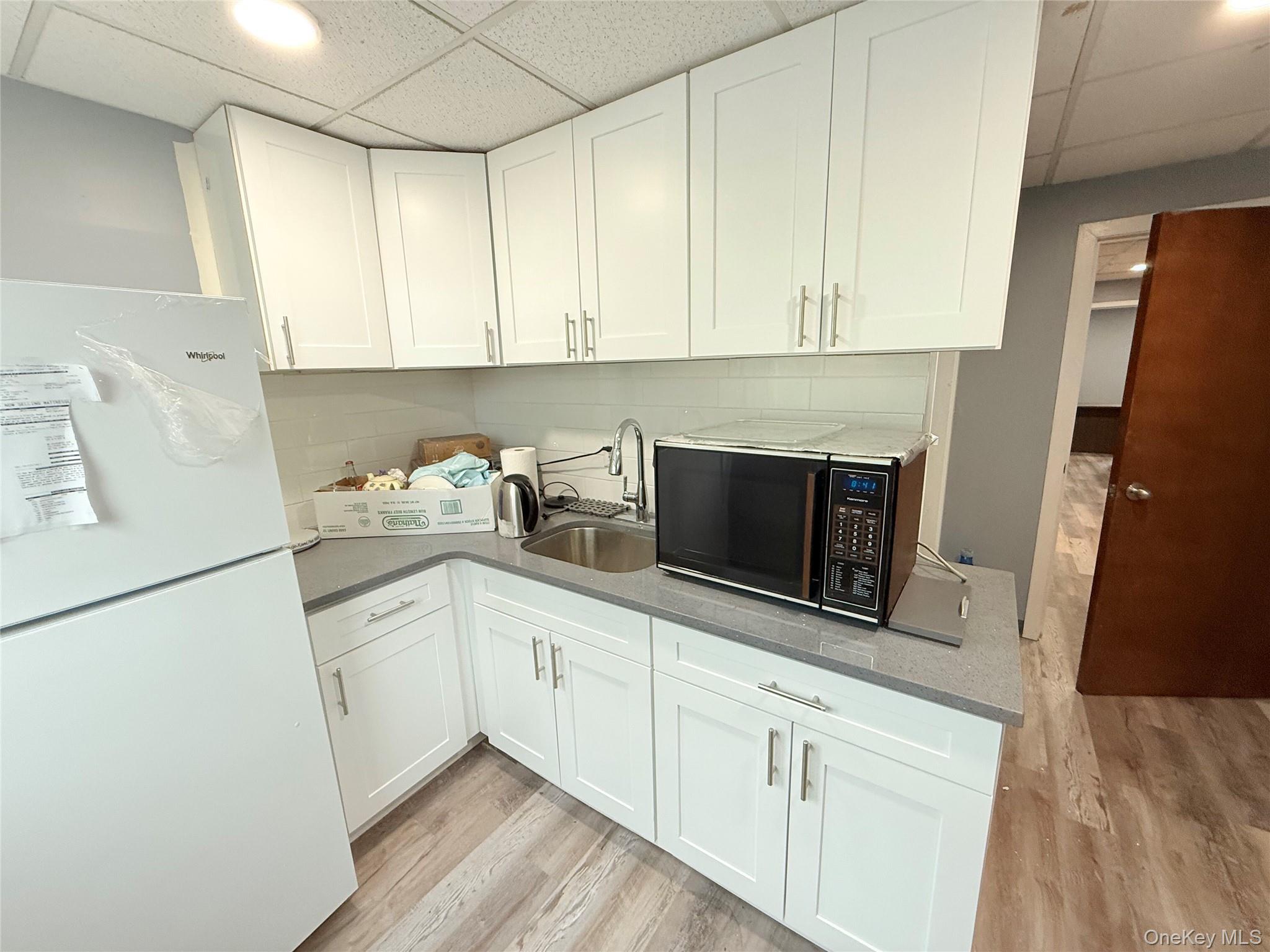 80 E Old Country Road, Unit 2 nd Floor photo 16