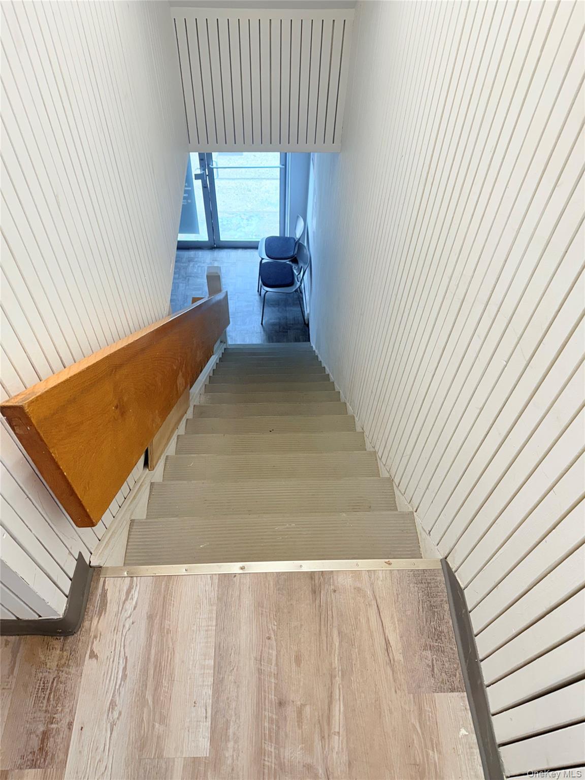 80 E Old Country Road, Unit 2 nd Floor photo 6