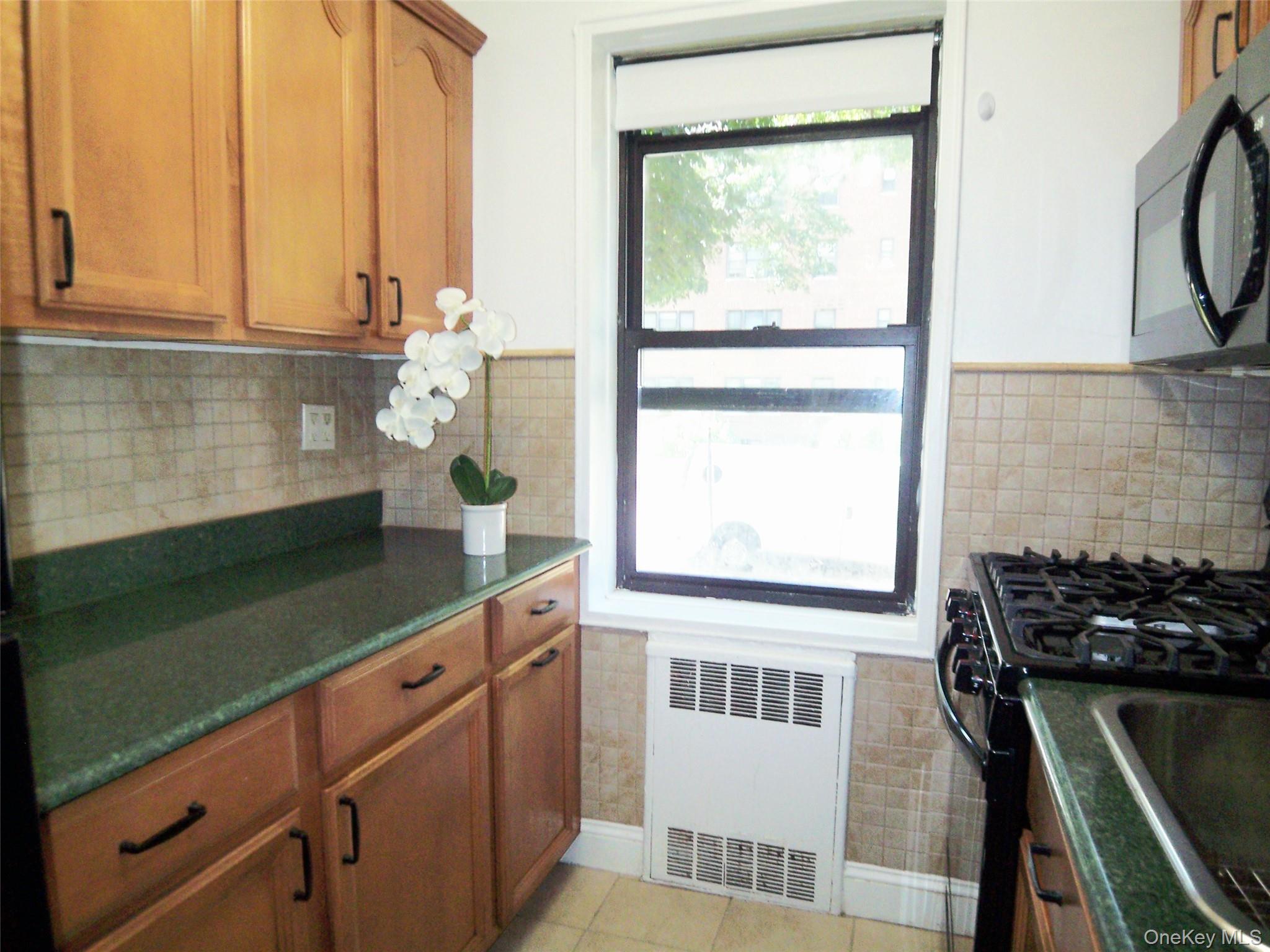 485 E Lincoln Avenue, Unit 105 photo 4