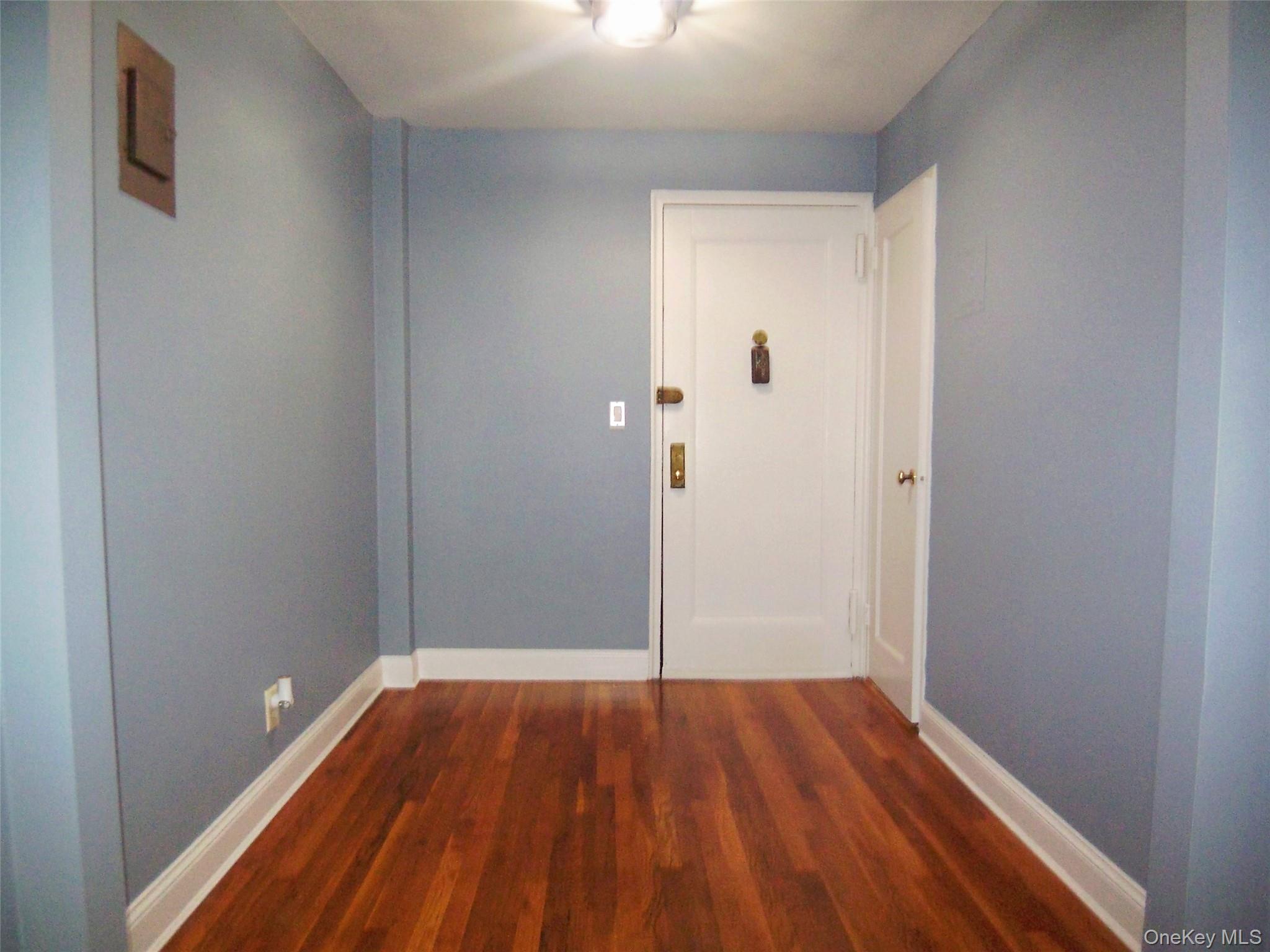 485 E Lincoln Avenue, Unit 105 photo 2