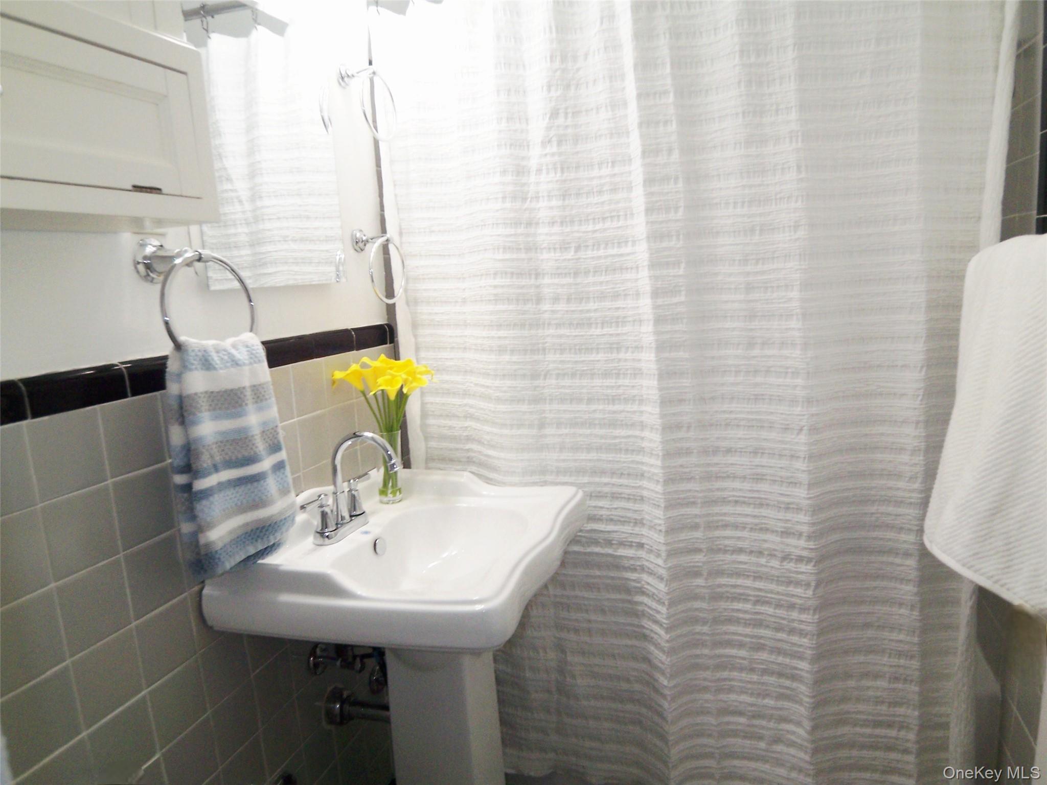 485 E Lincoln Avenue, Unit 105 photo 24