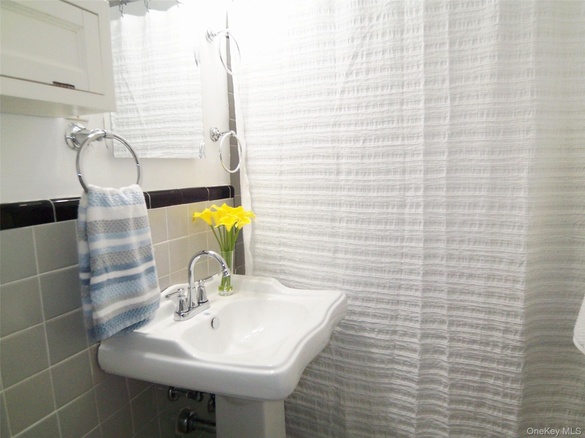 485 E Lincoln Avenue, Unit 105 photo 23