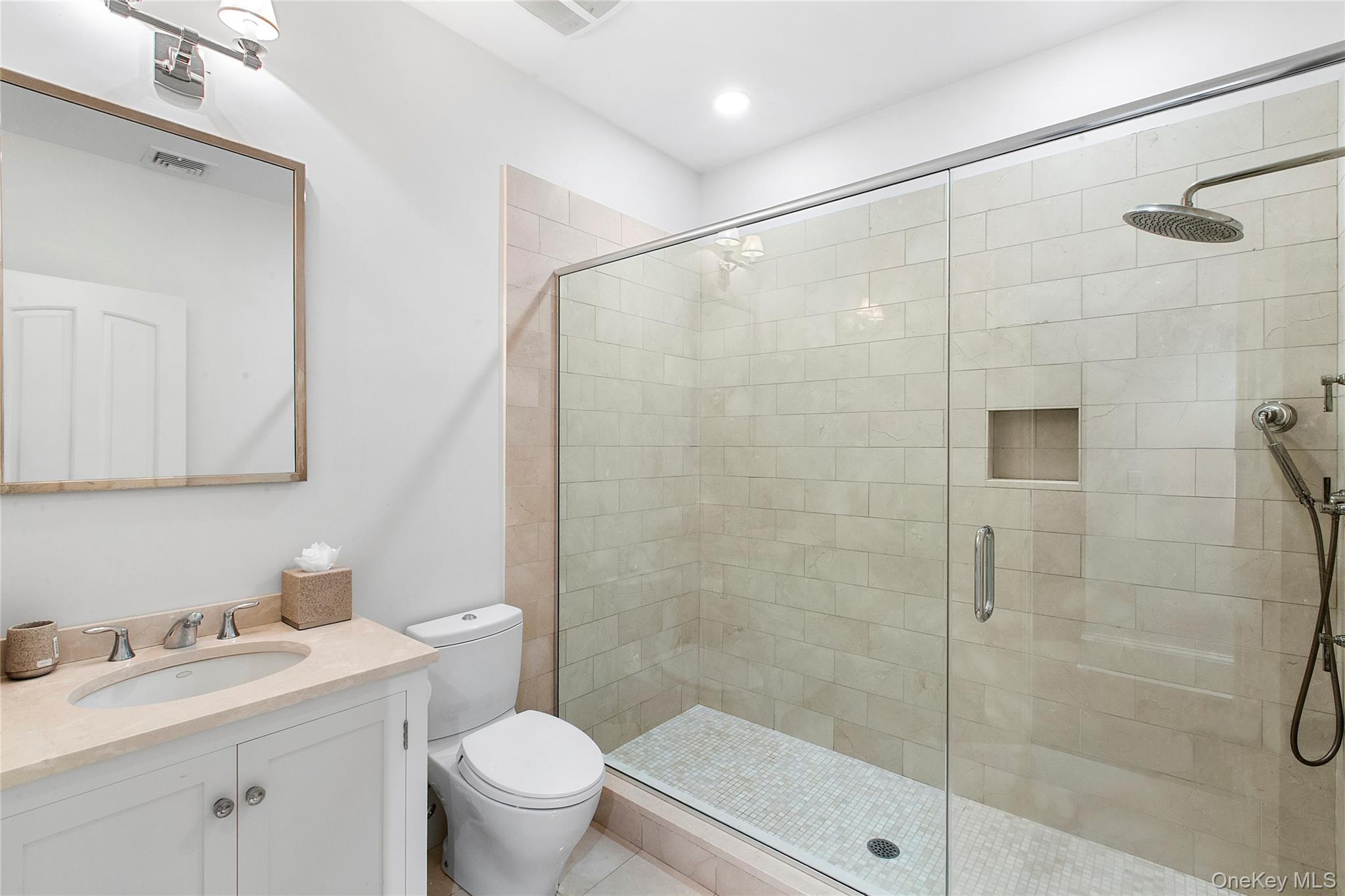 20 Devonshire Lane – For Sale photo 36